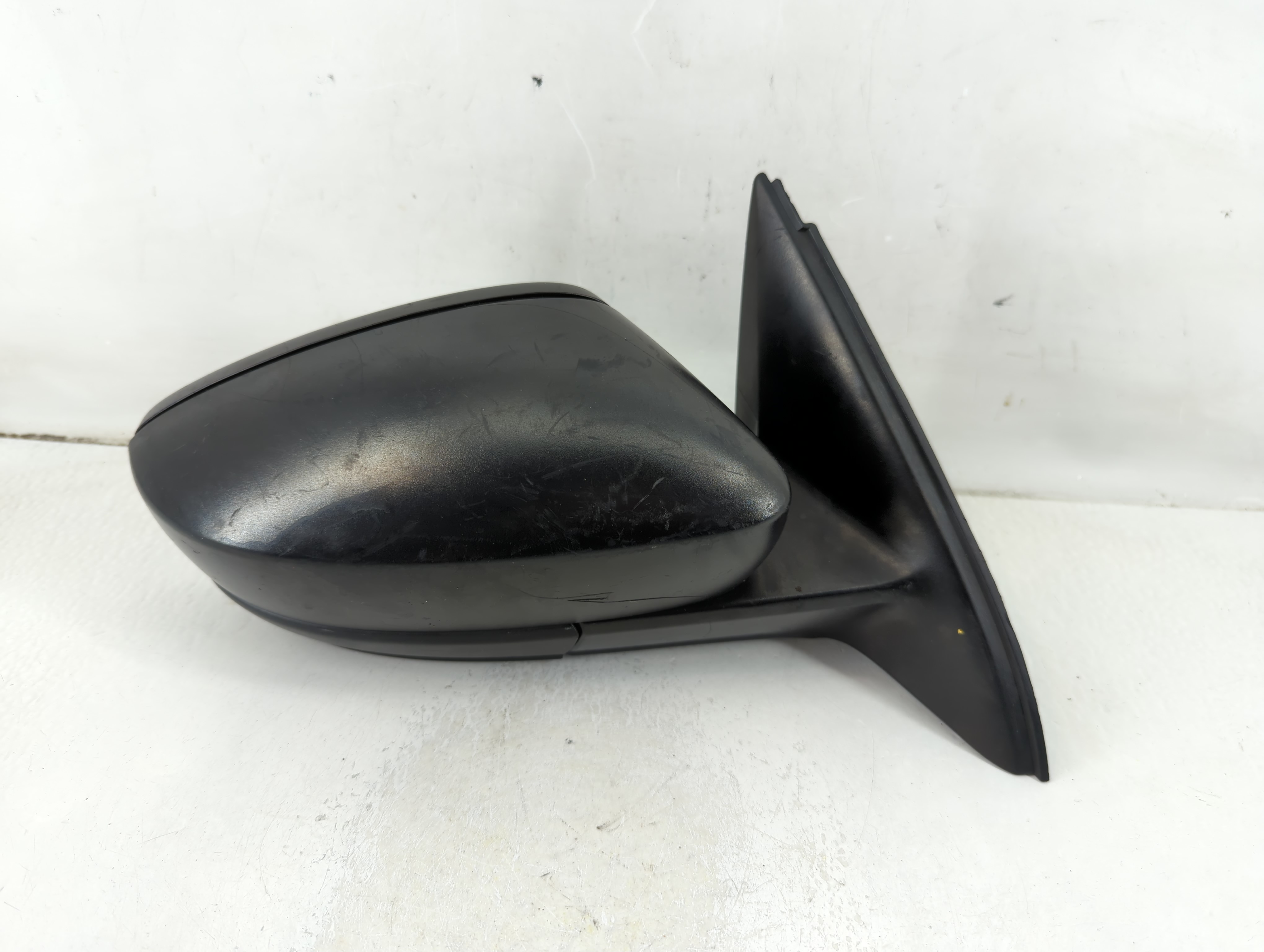 2011-2016 Volkswagen Jetta Passenger Right Side View Power Door Mirror 1114802 - Oemusedautoparts1.com