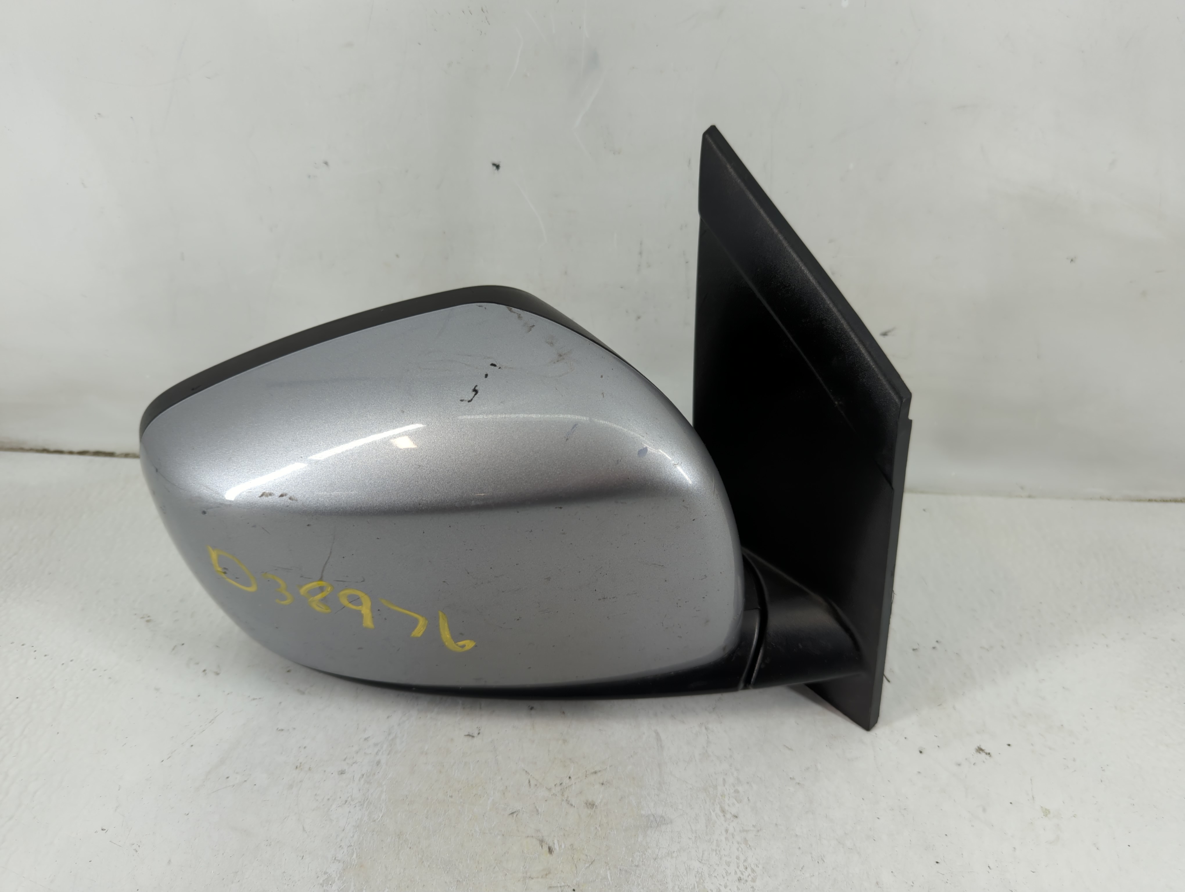 Dodge Caravan Passenger Right Side View Power Door Mirror Silver 1114809 - Oemusedautoparts1.com