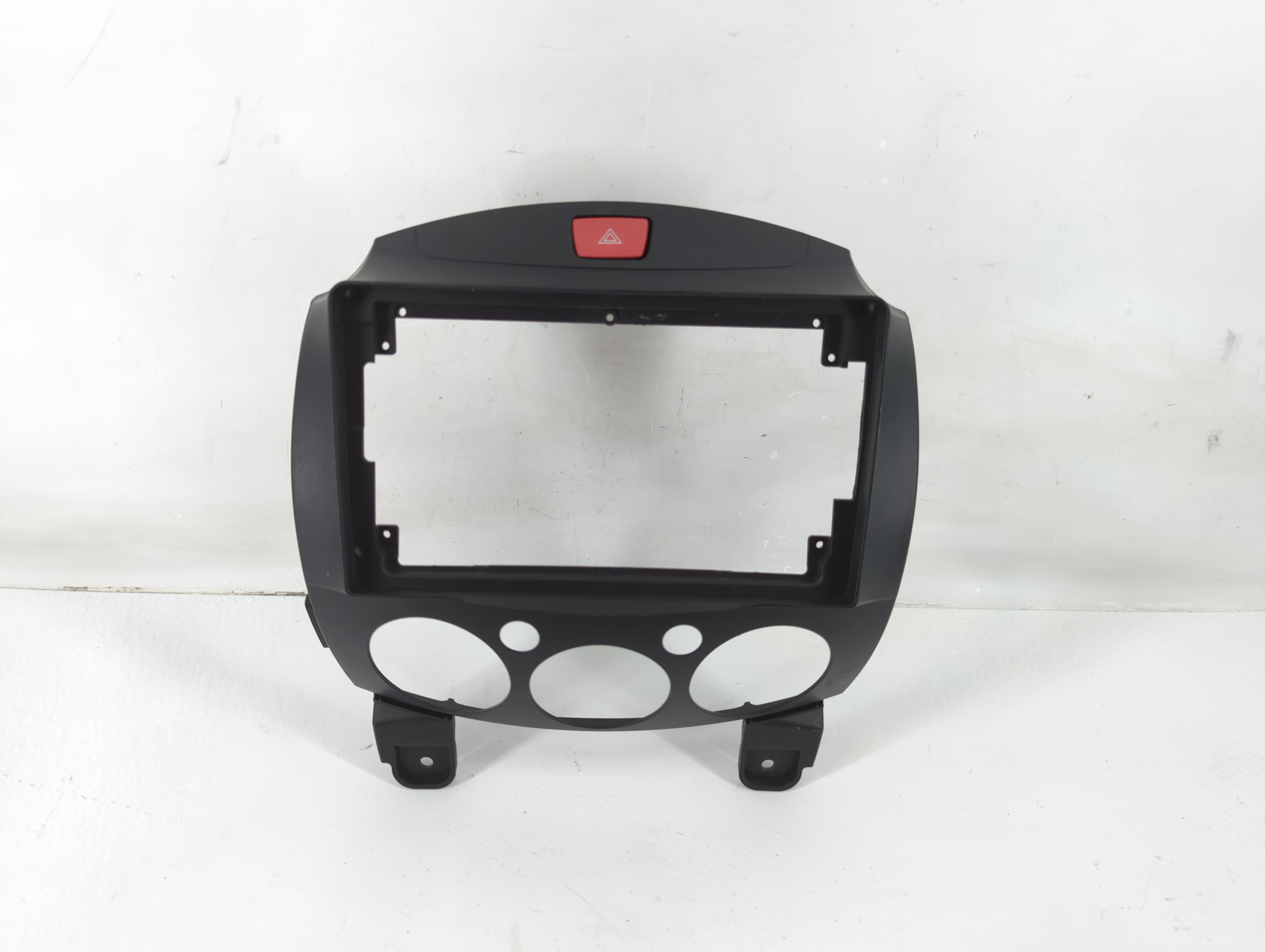 Picture of 2012 Mazda 2 Information Radio Display Screen Bezel Vents 1114839