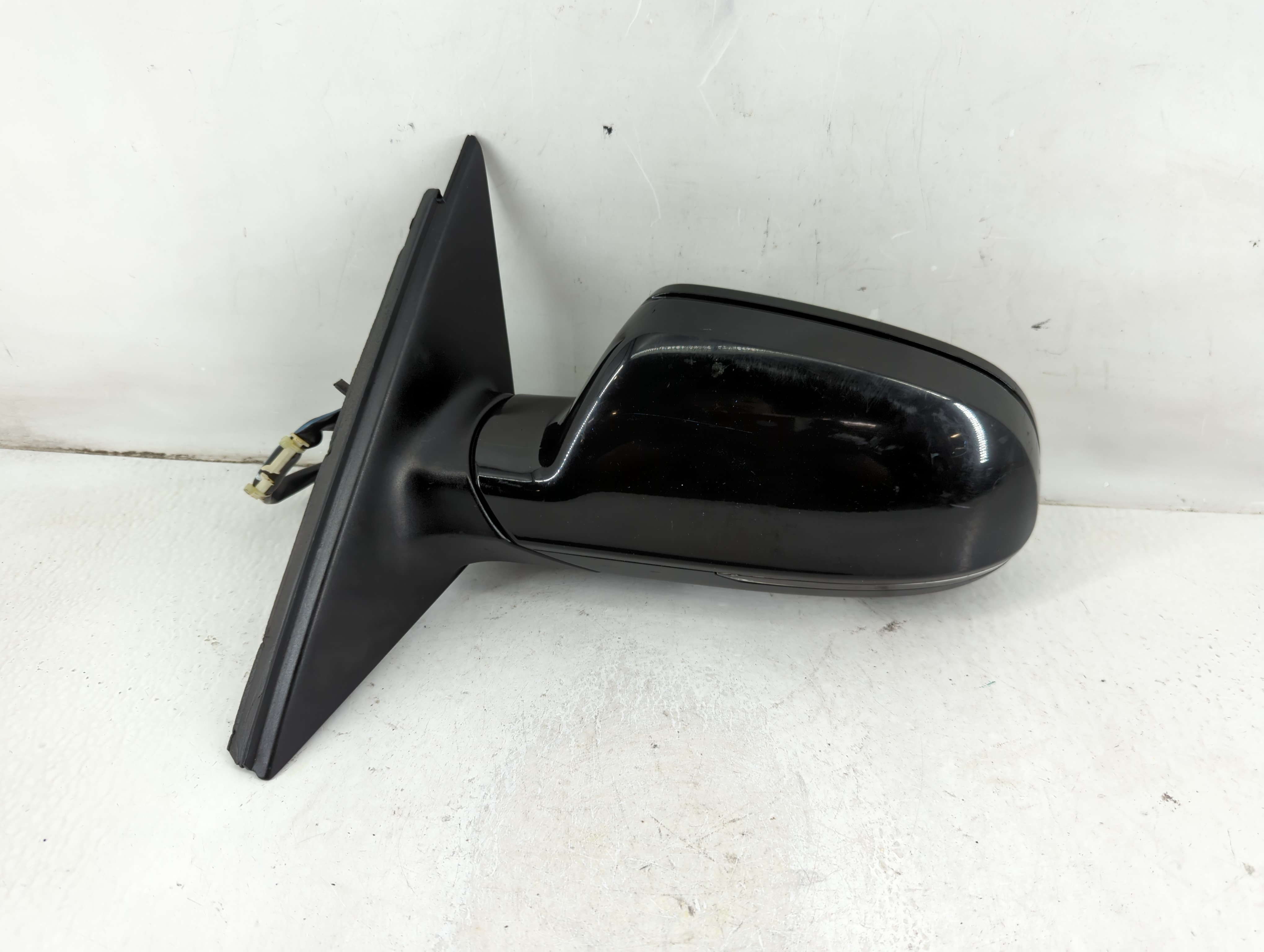 2010-2016 Audi A4 Passenger Right Side View Power Door Mirror Black 1114848 - Oemusedautoparts1.com