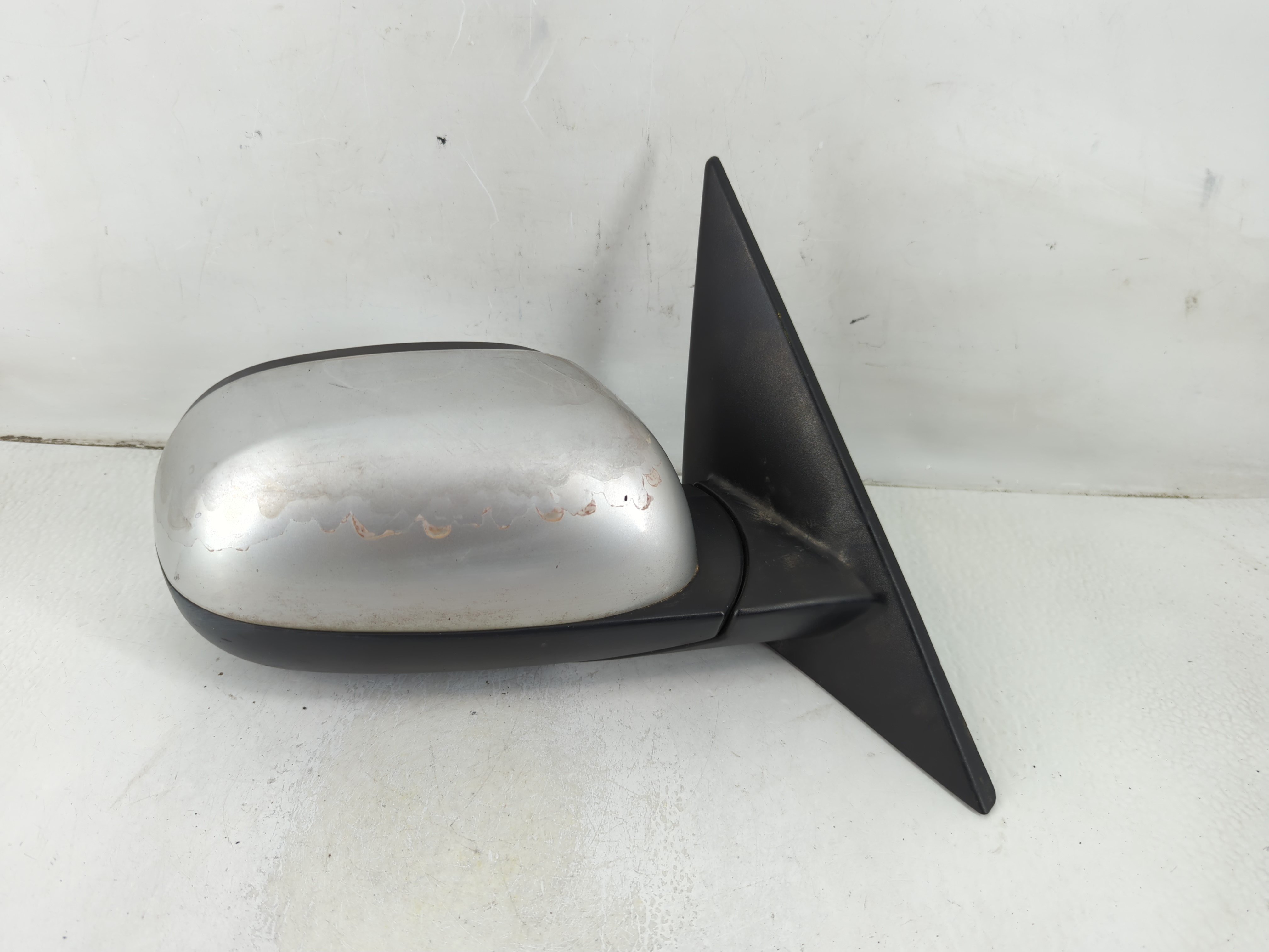 2014-2019 Kia Soul Passenger Right Side View Power Door Mirror Silver 1114852 - Oemusedautoparts1.com