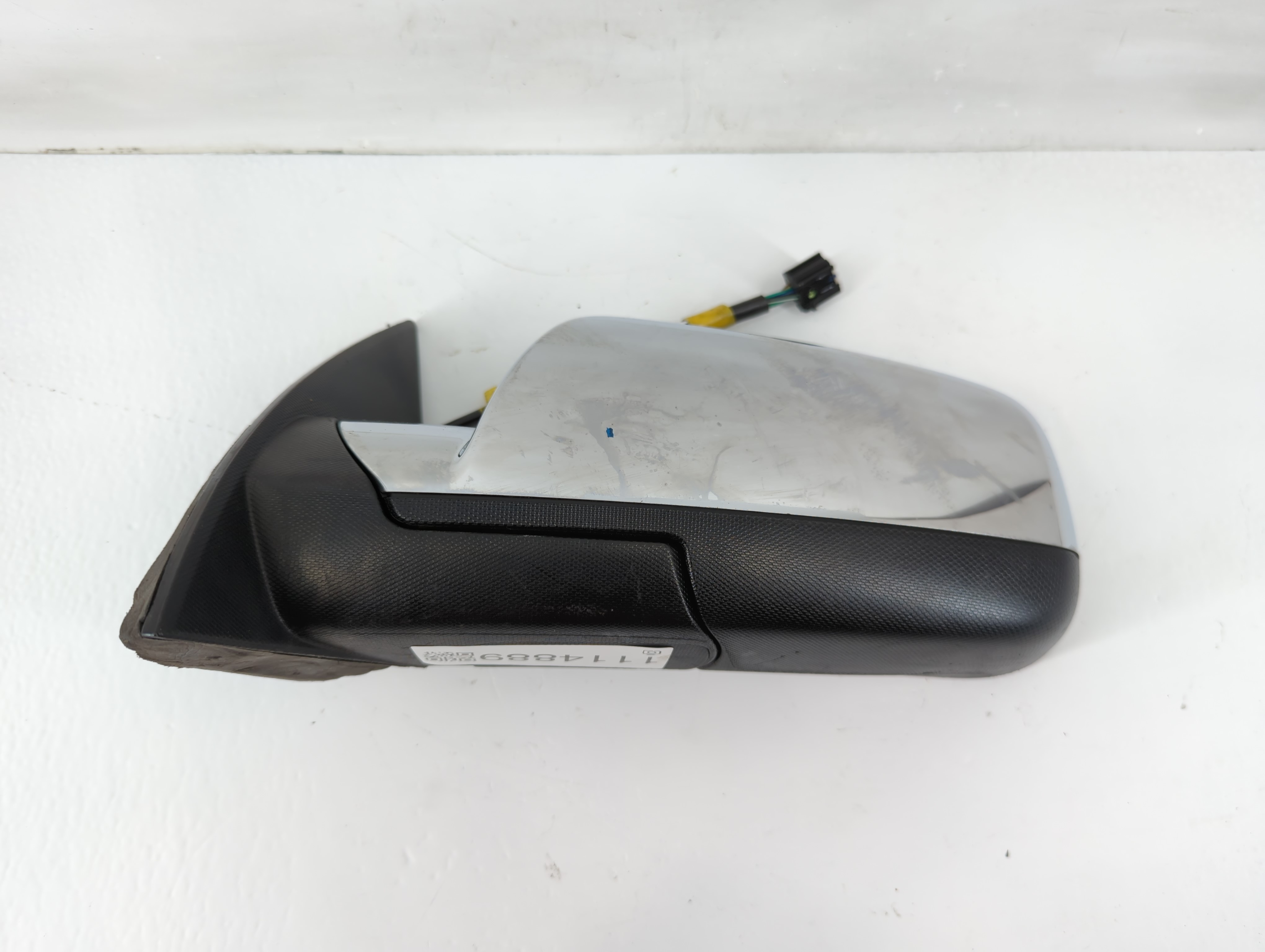 2010-2011 Chevrolet Equinox Driver Left Side View Power Door Mirror 1114889 - Oemusedautoparts1.com