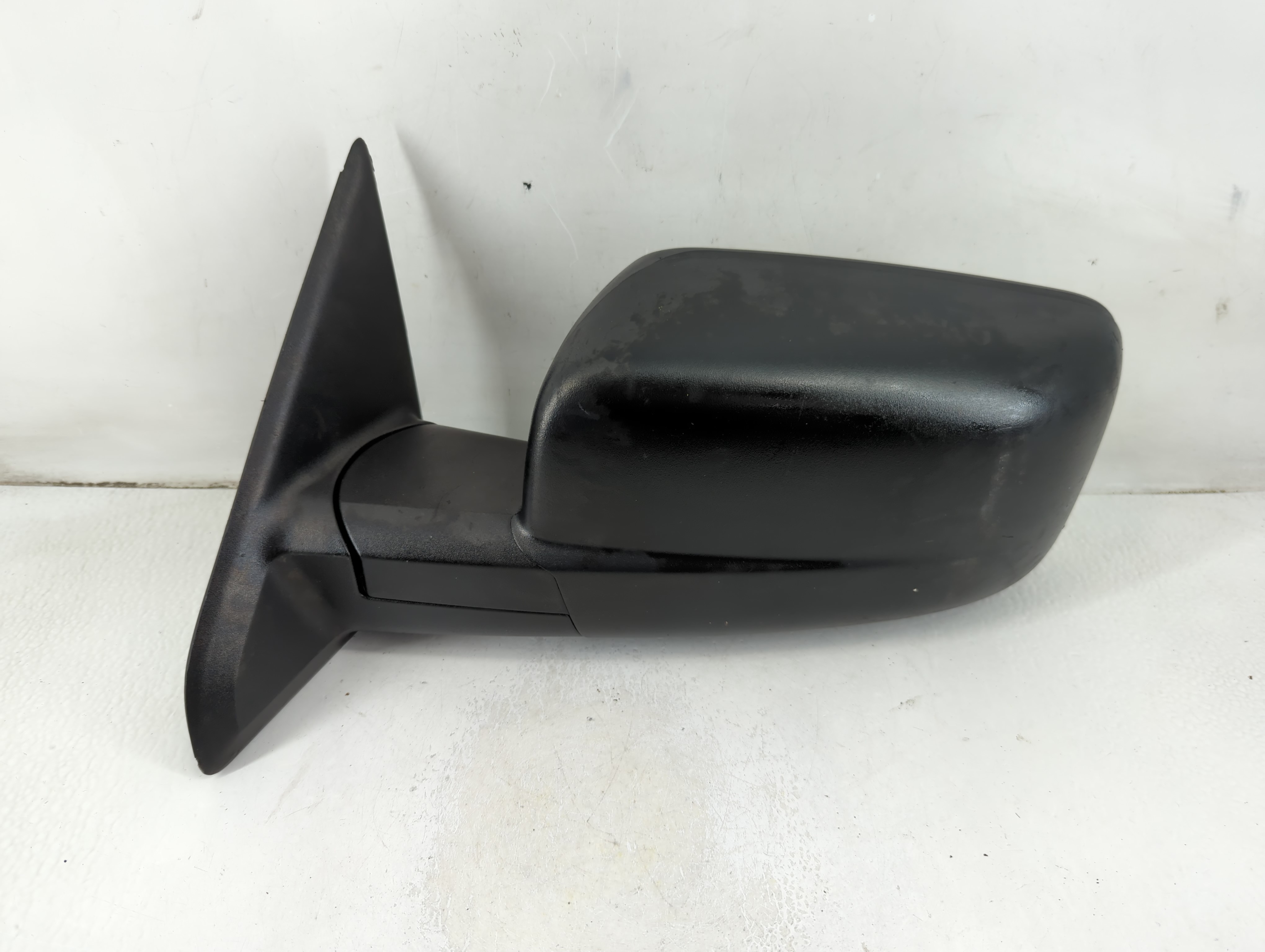 Dodge Ram 1500 Driver Left Side View Power Door Mirror Black 1114928 - Oemusedautoparts1.com