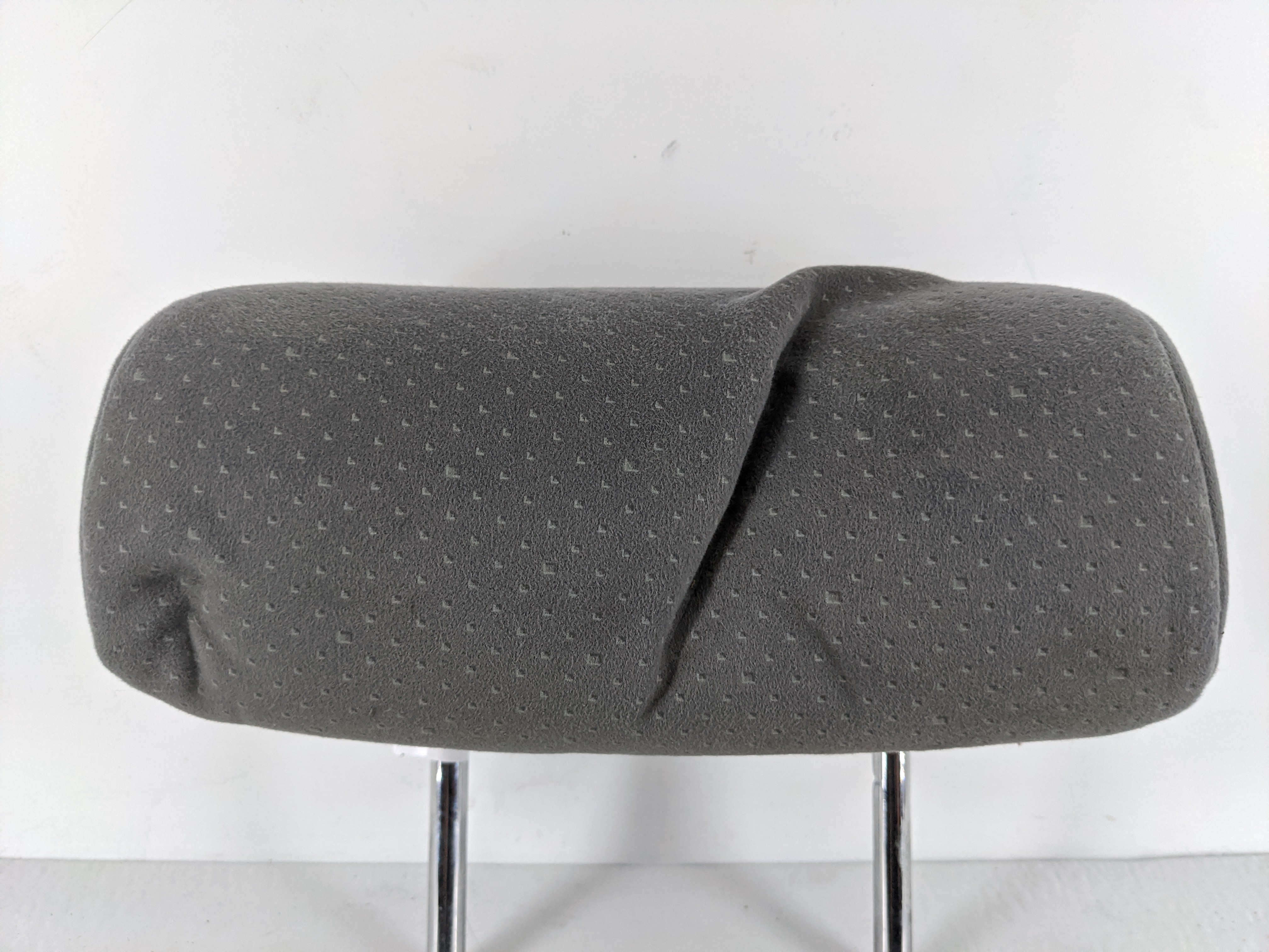 1995 Toyota Corolla Headrest Head Rest Rear Center Seat Grey 1115701 - Oemusedautoparts1.com