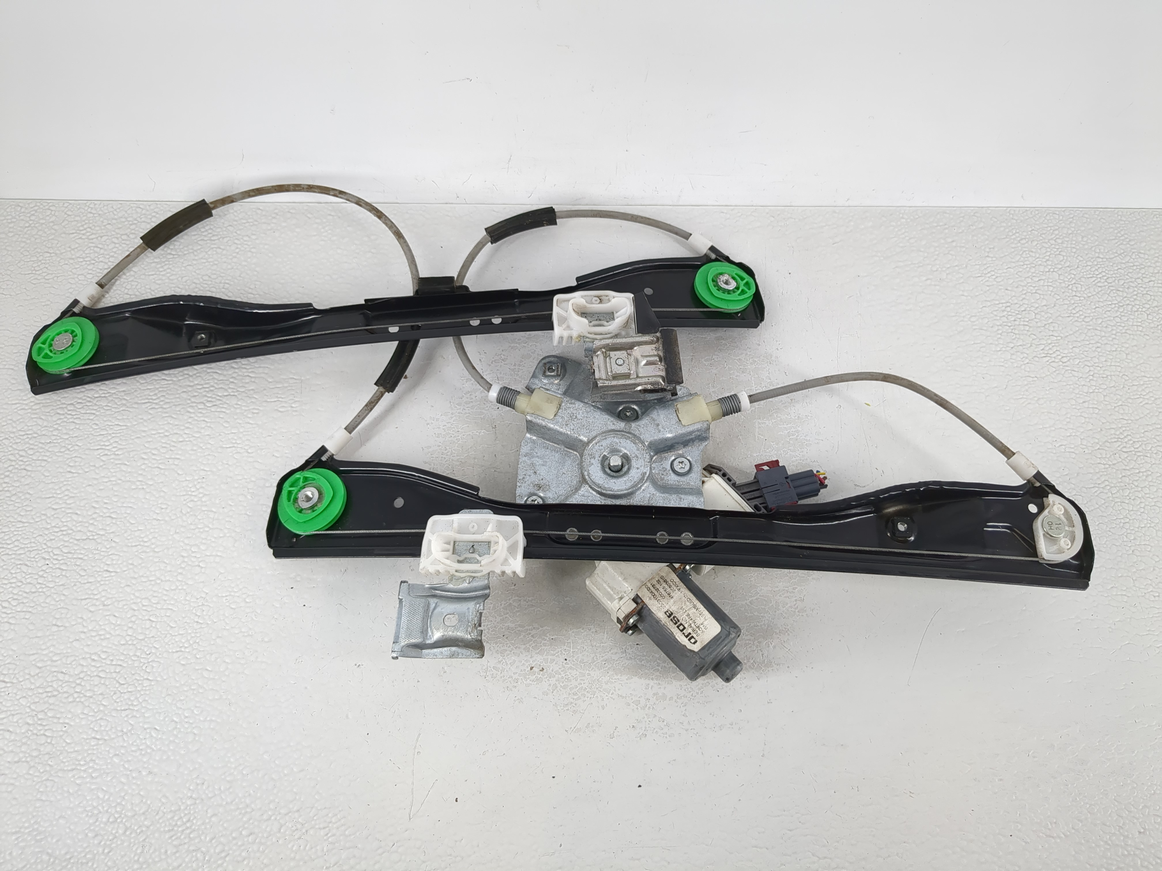 2009-2012 Chevrolet Malibu Window Regulator Passenger Front 1116077 - Oemusedautoparts1.com