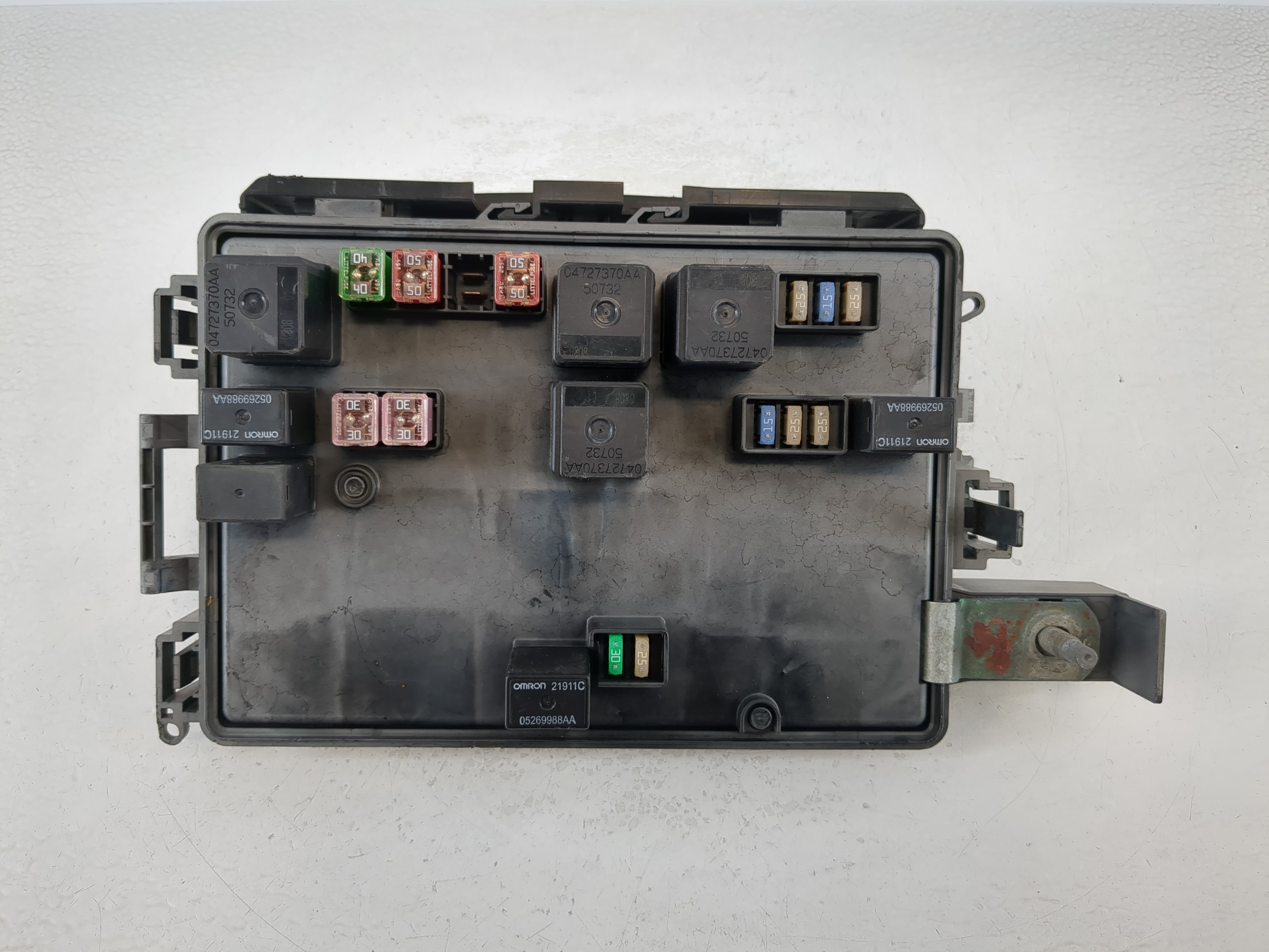 Ford Explorer Fusebox Fuse Box Relay Module P04692170ah 1116090 - Oemusedautoparts1.com