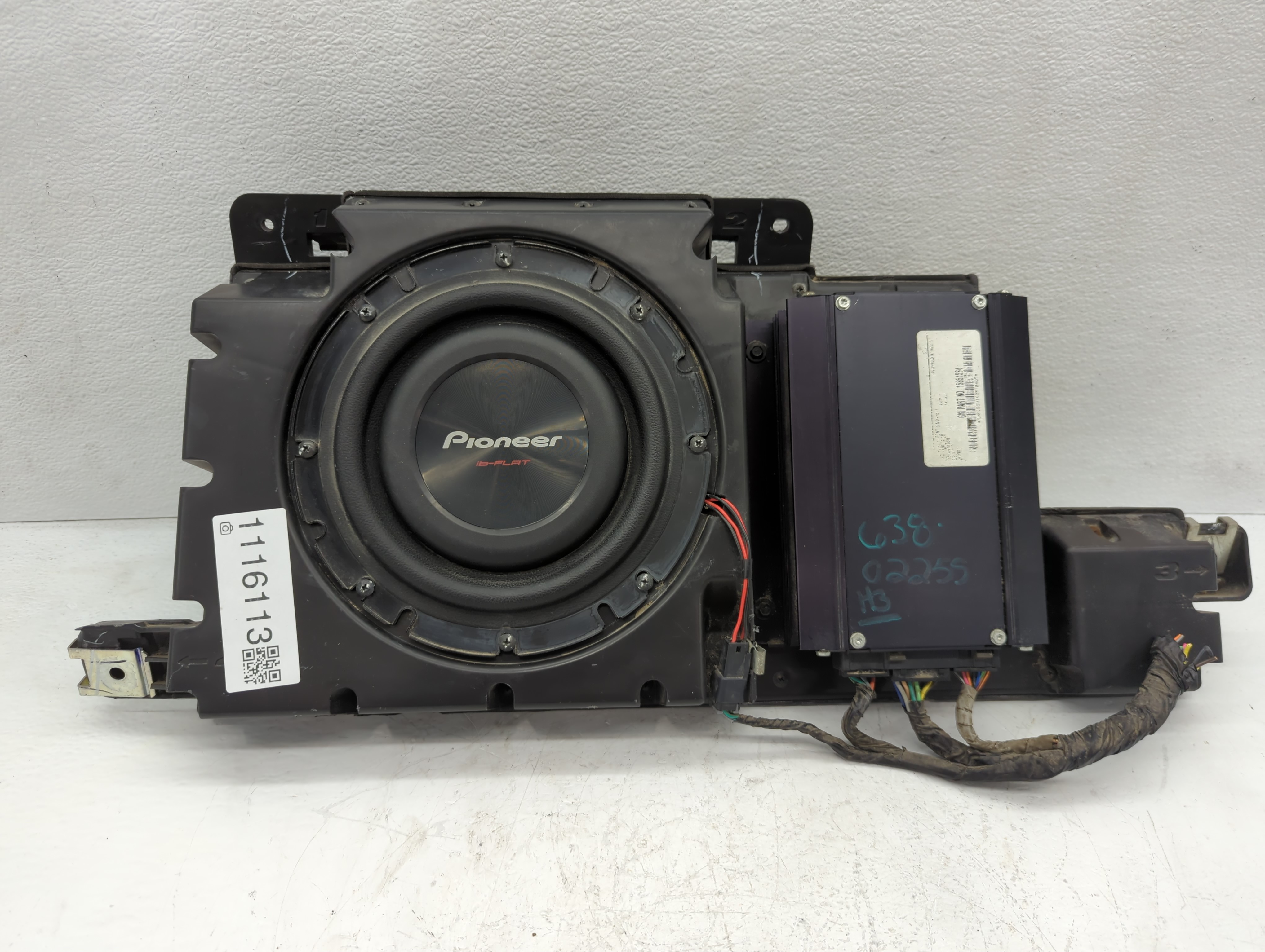 Picture of 2006 Hummer H3 Radio Speaker Amplifier 15851584 1116113