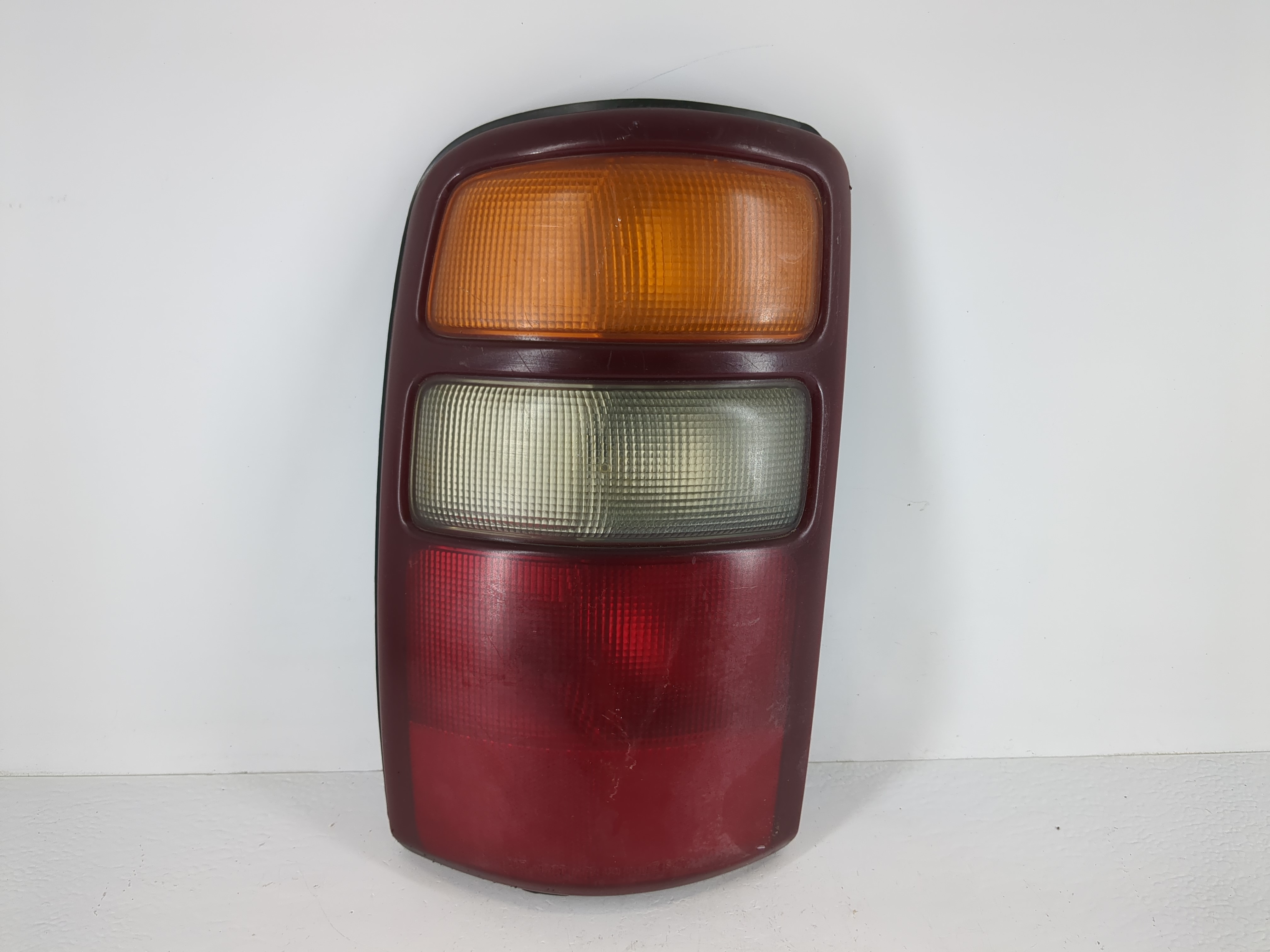 Picture of 1995-2000 Chevrolet Tahoe Driver Left Side Tail Light Taillight Oem 1116138