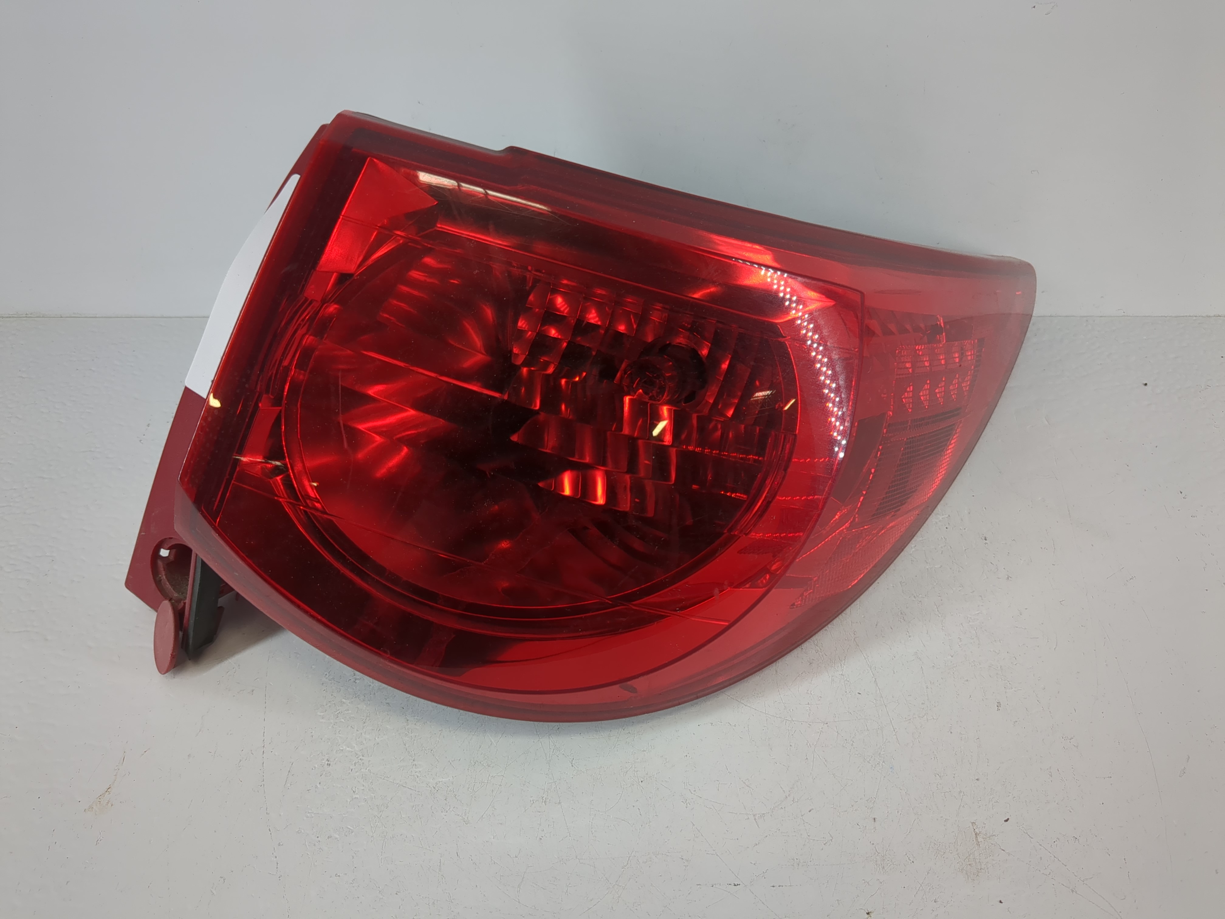 Picture of 2010 Chevrolet Traverse Travrs Passenger Right Side Tail Light Taillight Oem 1116139