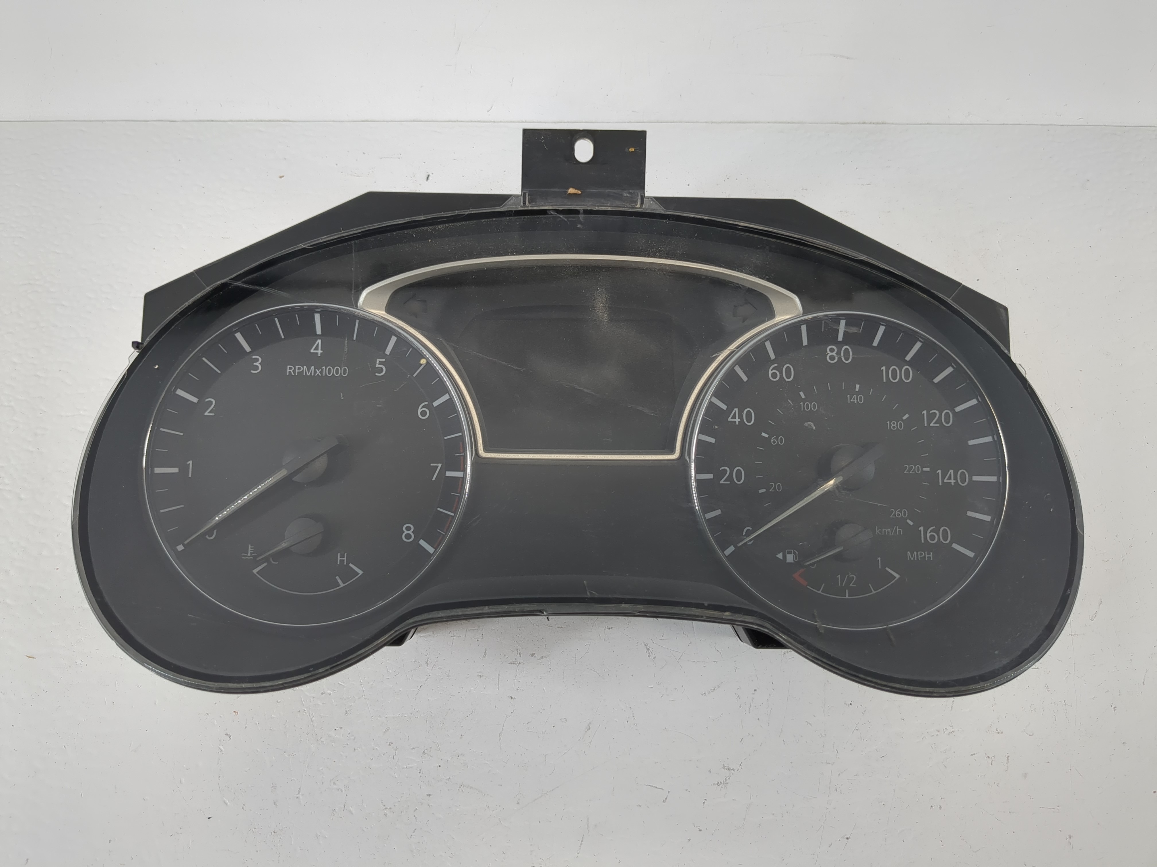 Picture of Nissan Altima Speedometer Instrument Cluster Gauges 1116378