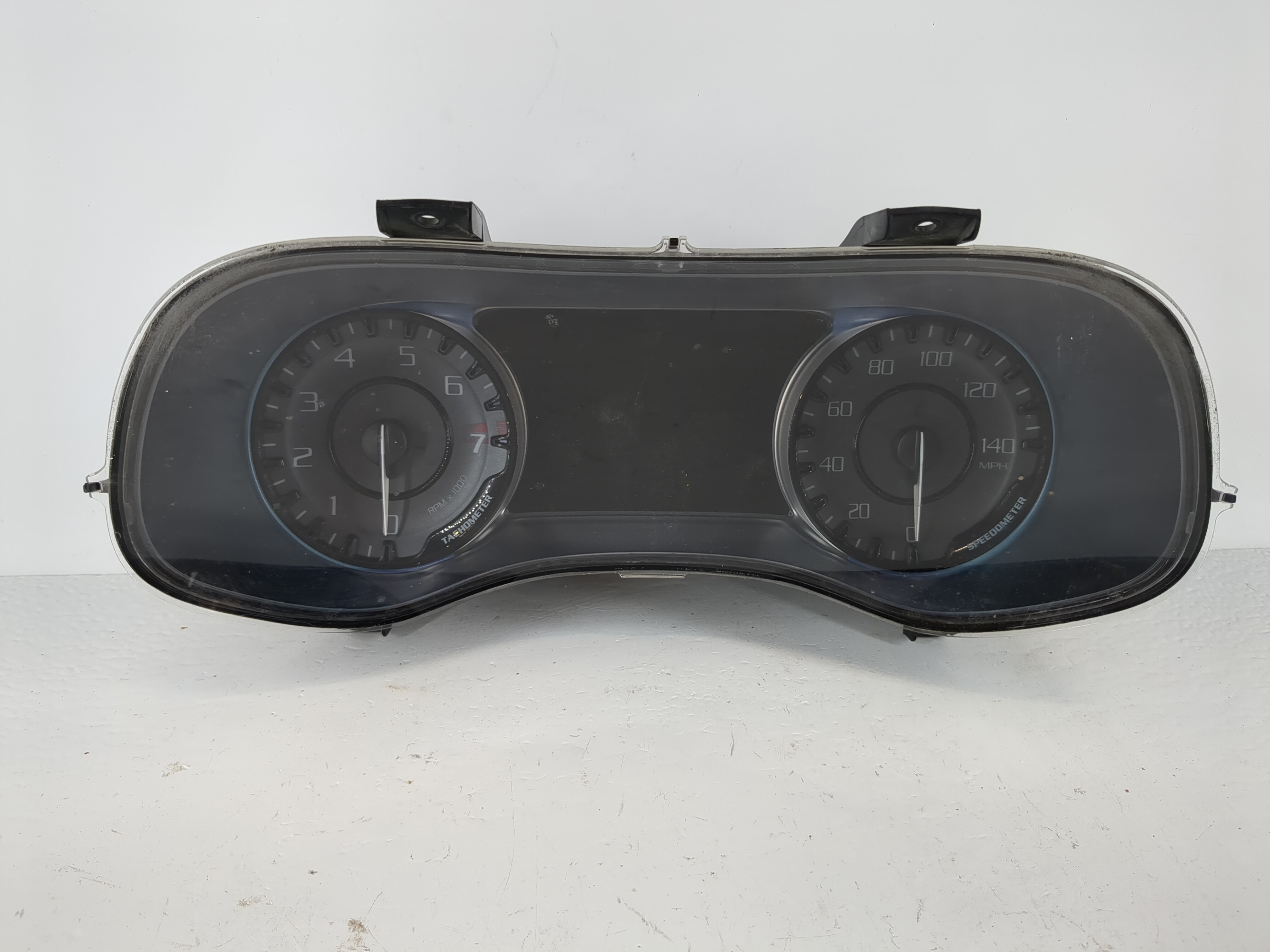 Picture of 2016-2016 Chrysler 200 Speedometer Instrument Cluster Gauges P68259058ab 1116387