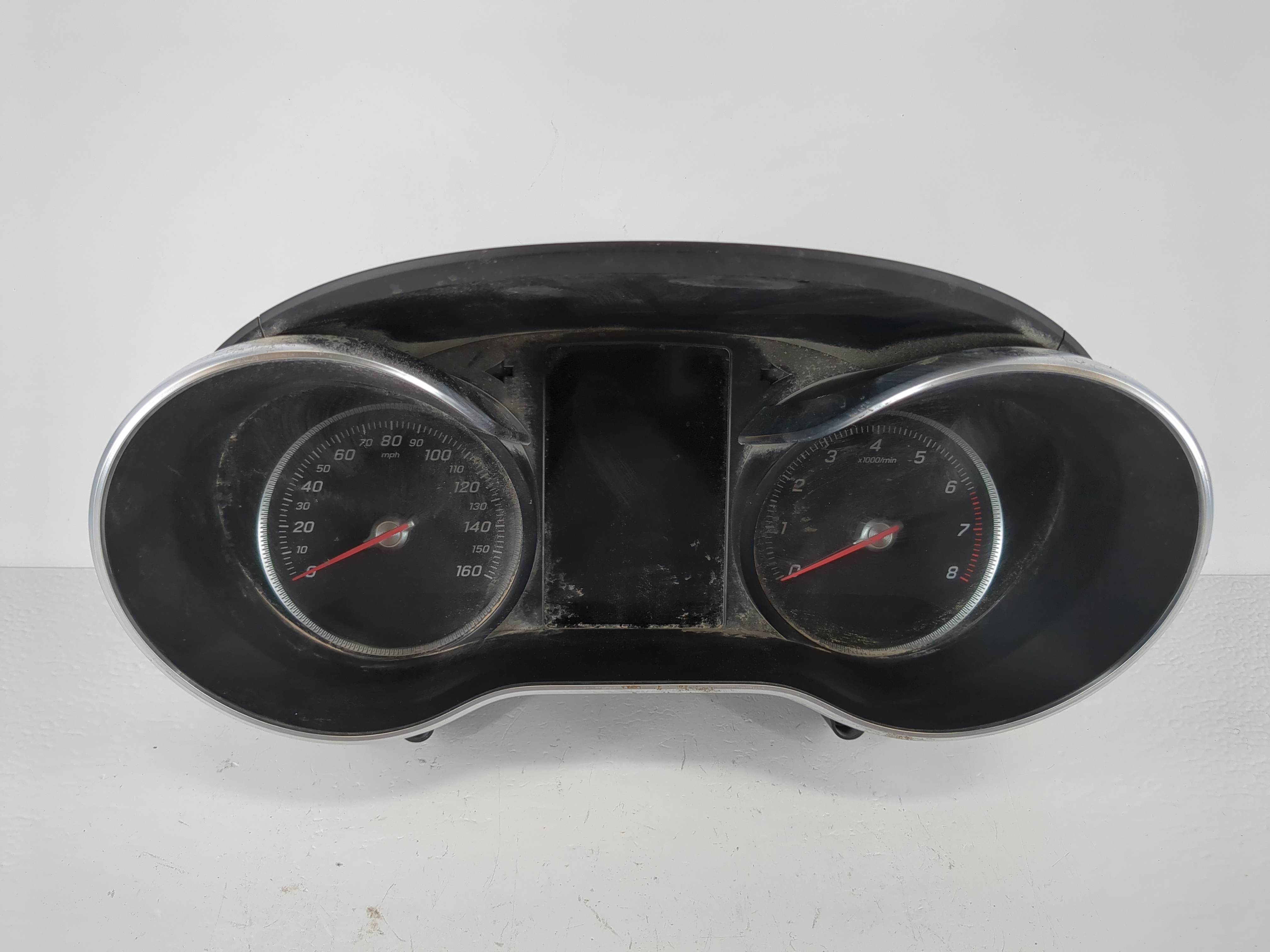 Mercedes-benz C300 Speedometer Instrument Cluster Gauges A 205 900 74 33 1116425 - Oemusedautoparts1.com