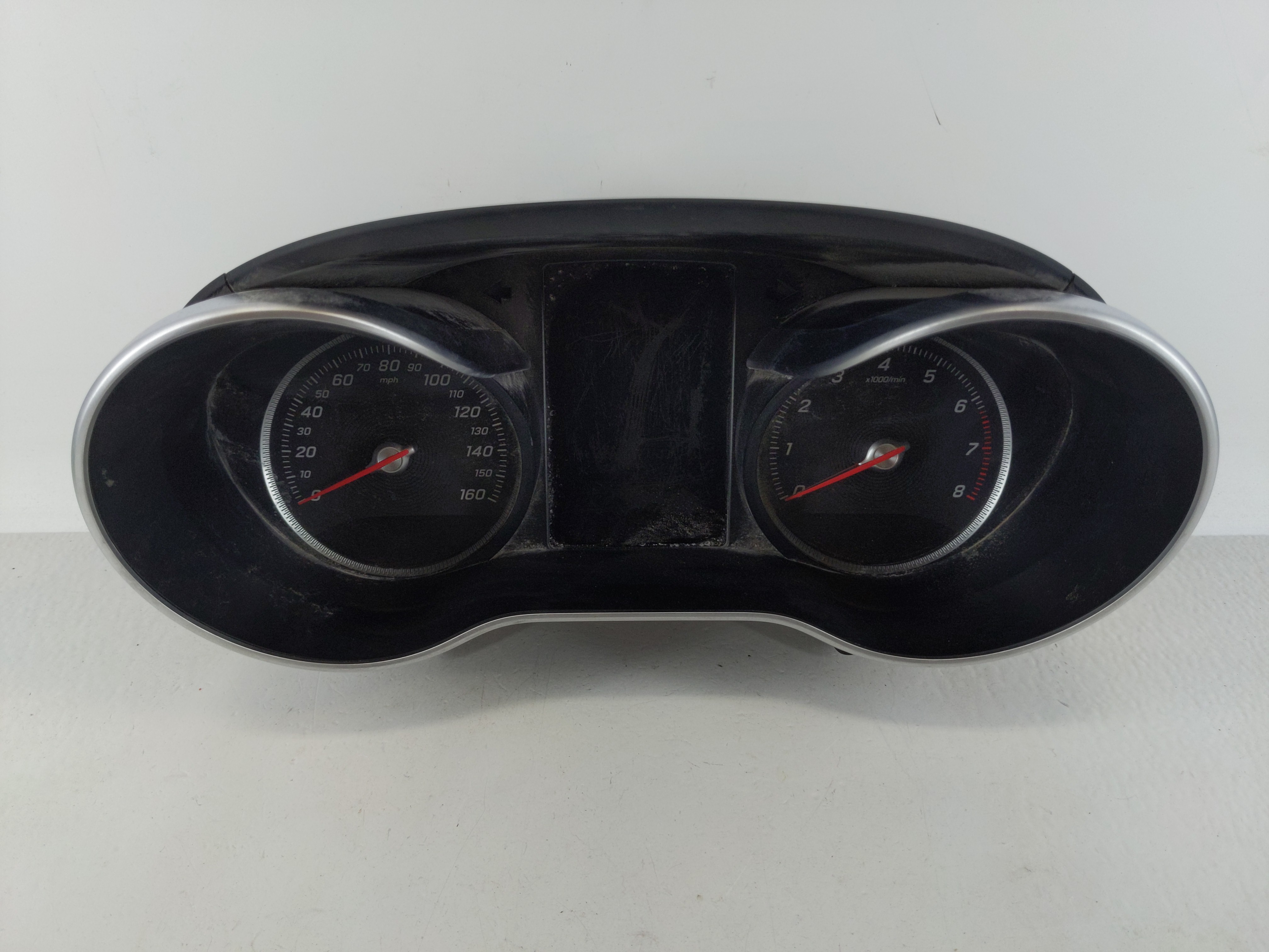 Mercedes-benz C300 Speedometer Instrument Cluster Gauges A 205 900 07 16 1116480 - Oemusedautoparts1.com
