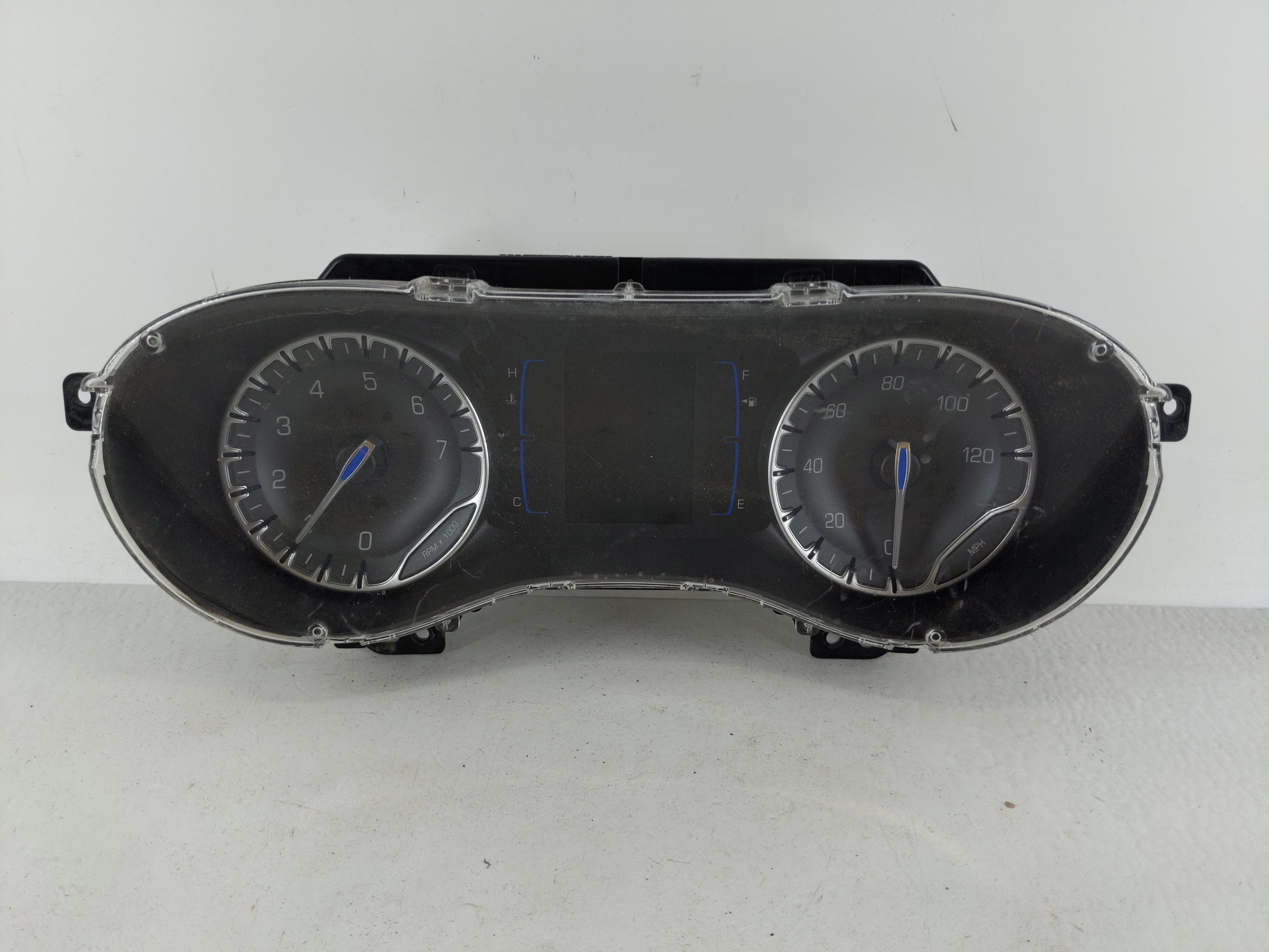2018-2018 Chrysler Pacifica Speedometer Instrument Cluster Gauges 1116530 - Oemusedautoparts1.com