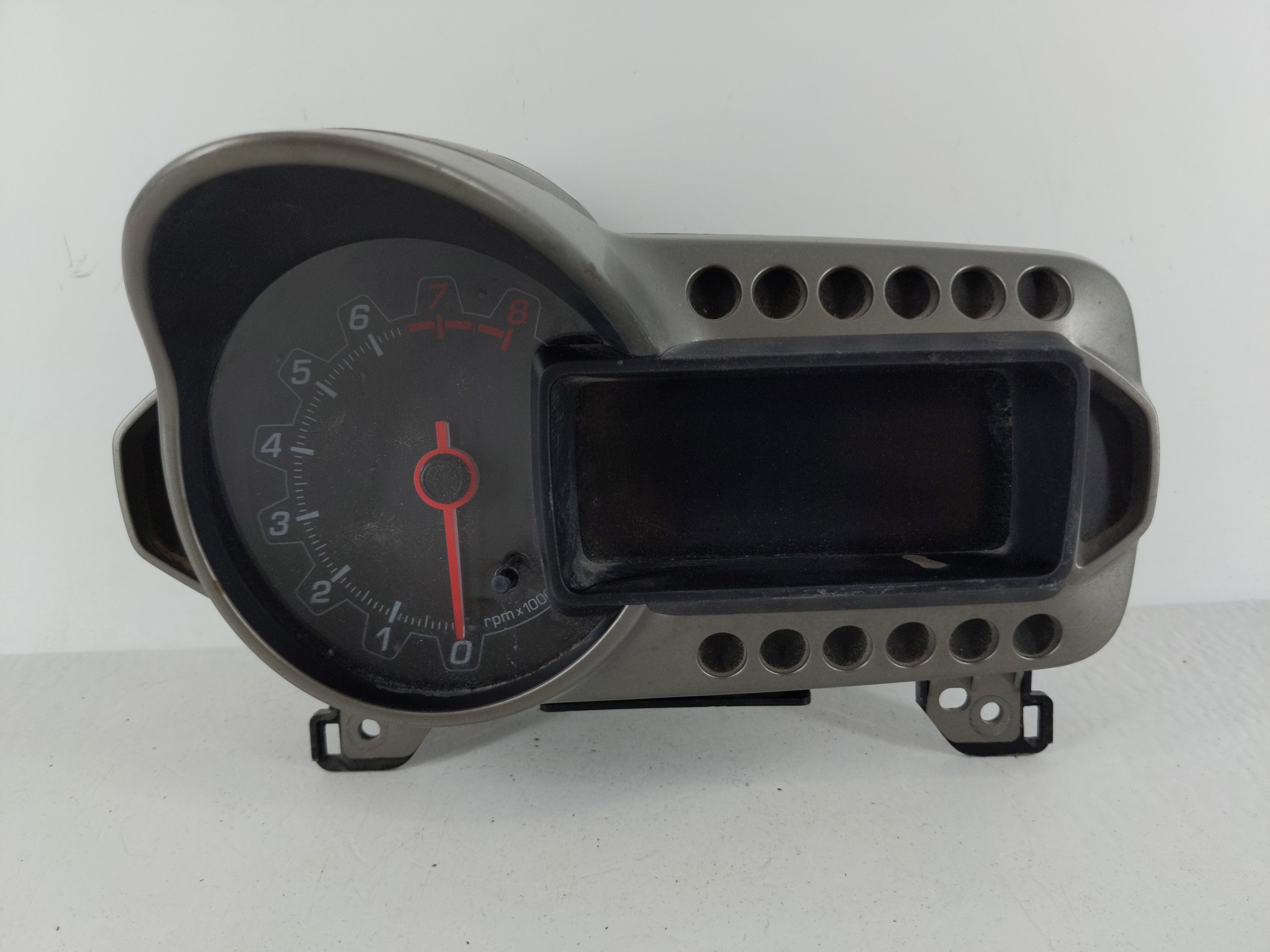 Picture of 2013-2014 Chevrolet Sonic Speedometer Instrument Cluster Gauges 1116569