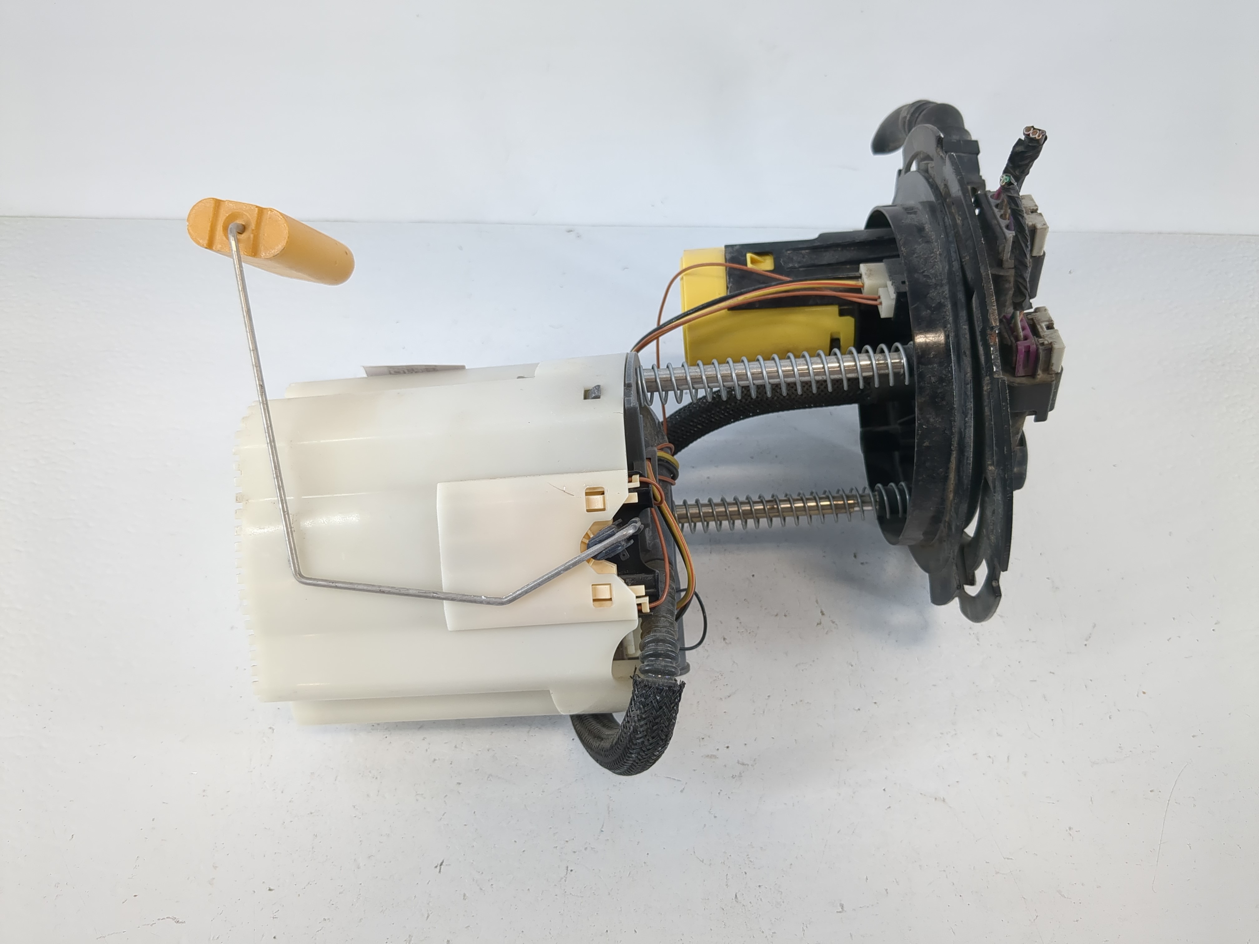 Picture of 2011-2017 Buick Enclave Electrical Gas Fuel Pump Assembly 1116586
