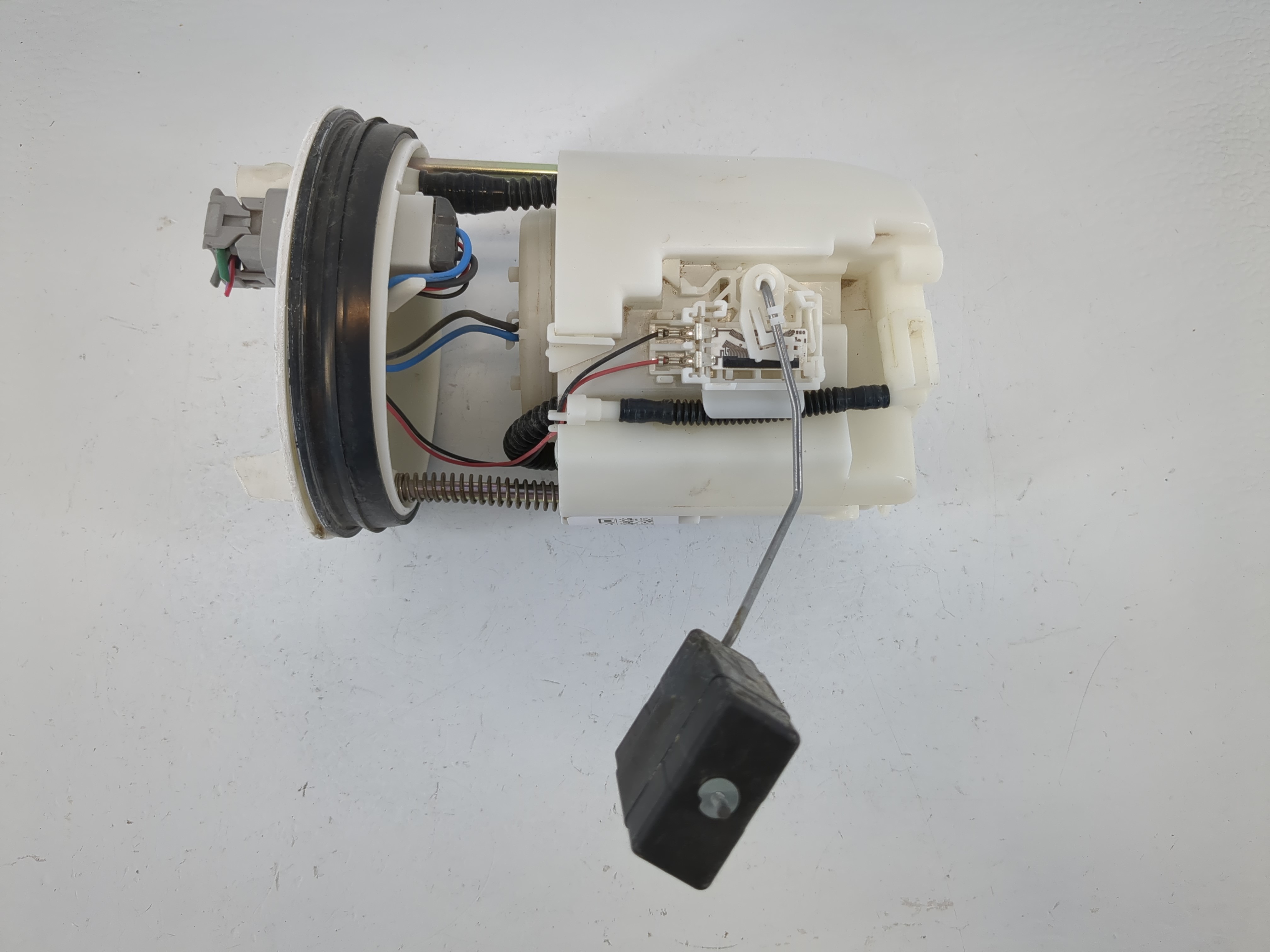 Picture of 2017-2020 Toyota 86 Electrical Gas Fuel Pump Assembly 1116601