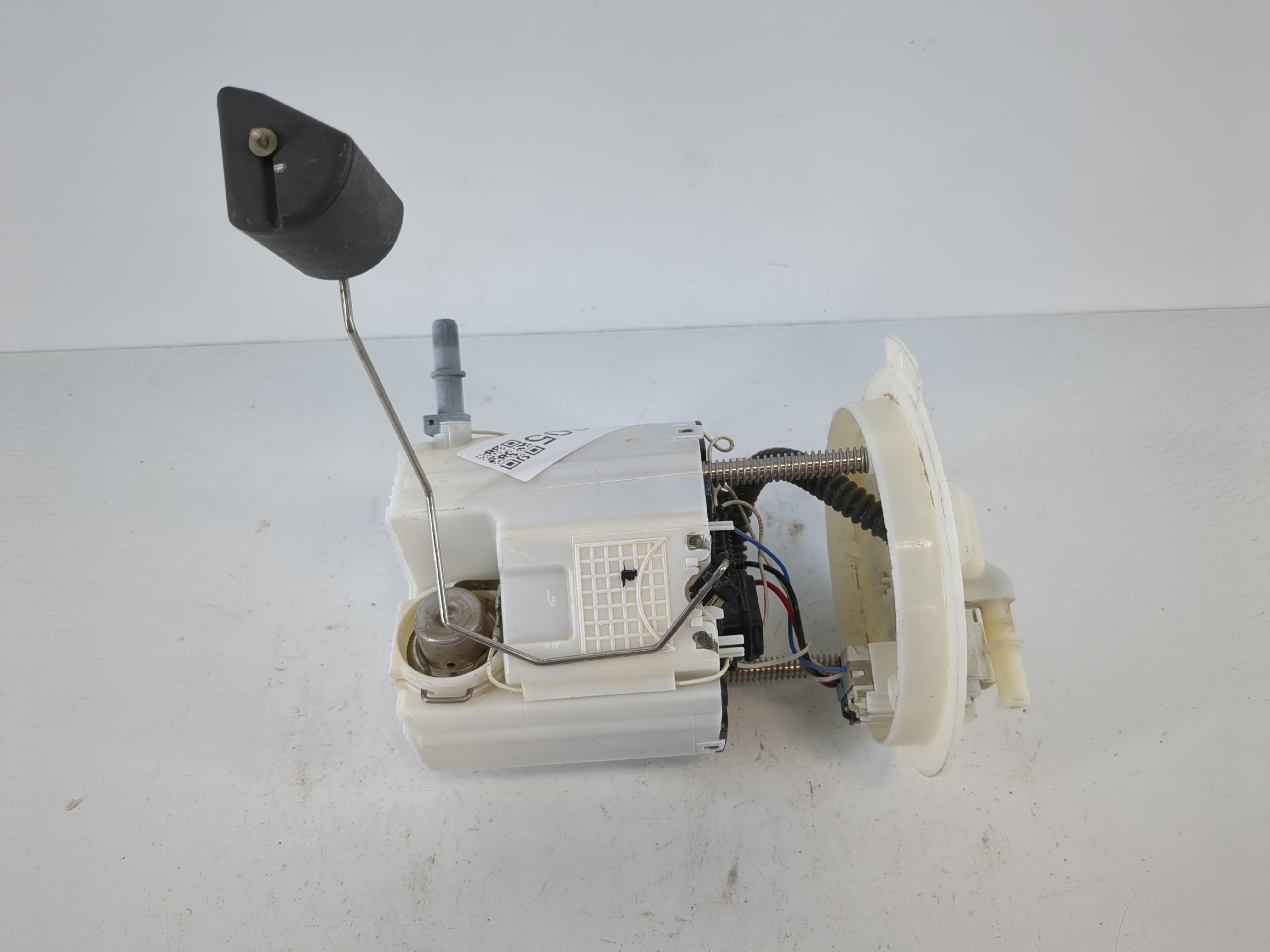 Picture of 2010-2015 Chevrolet Camaro Electrical Gas Fuel Pump Assembly 1116605