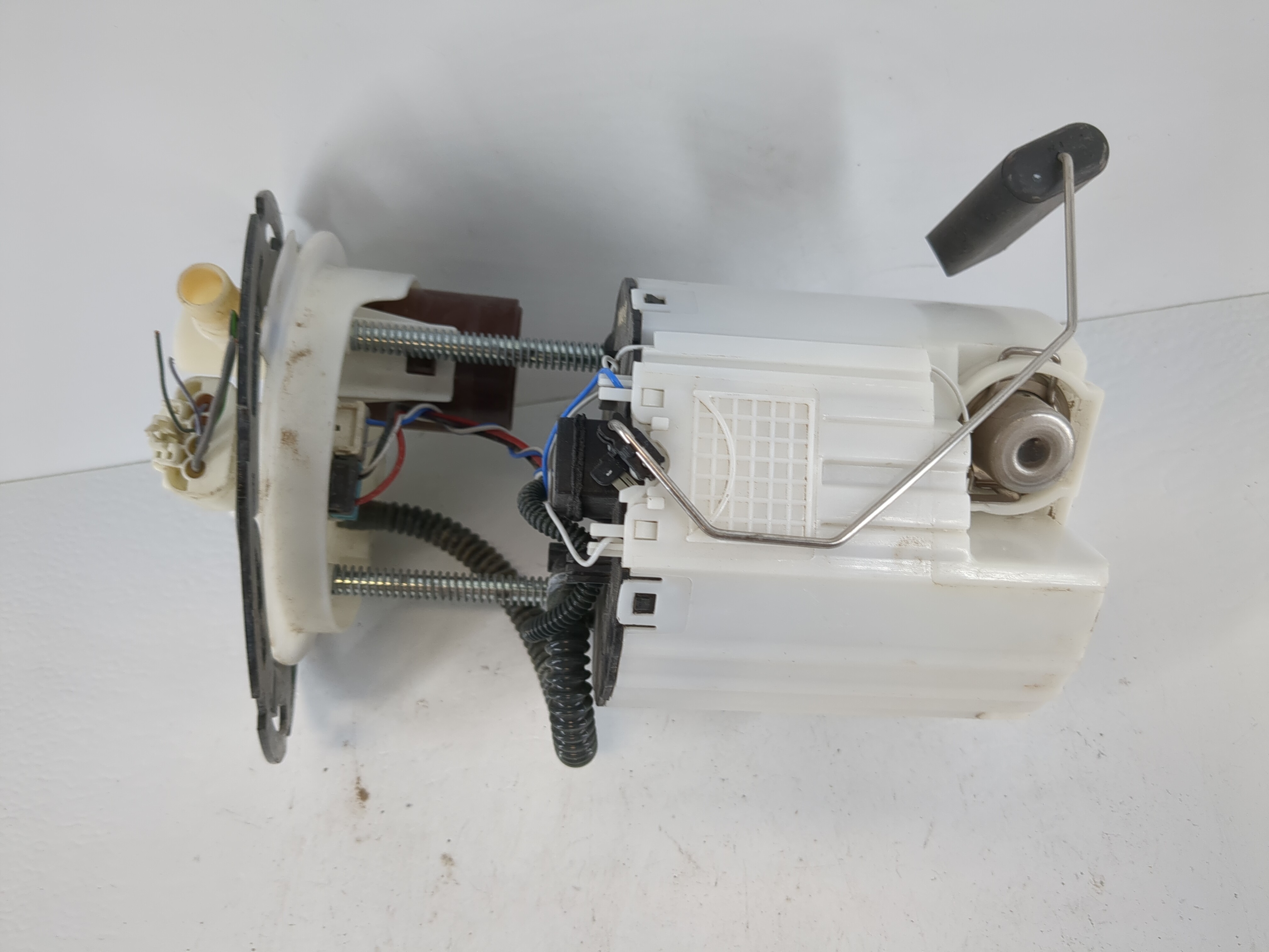 Picture of 2012-2017 Chevrolet Sonic Electrical Gas Fuel Pump Assembly 1116614