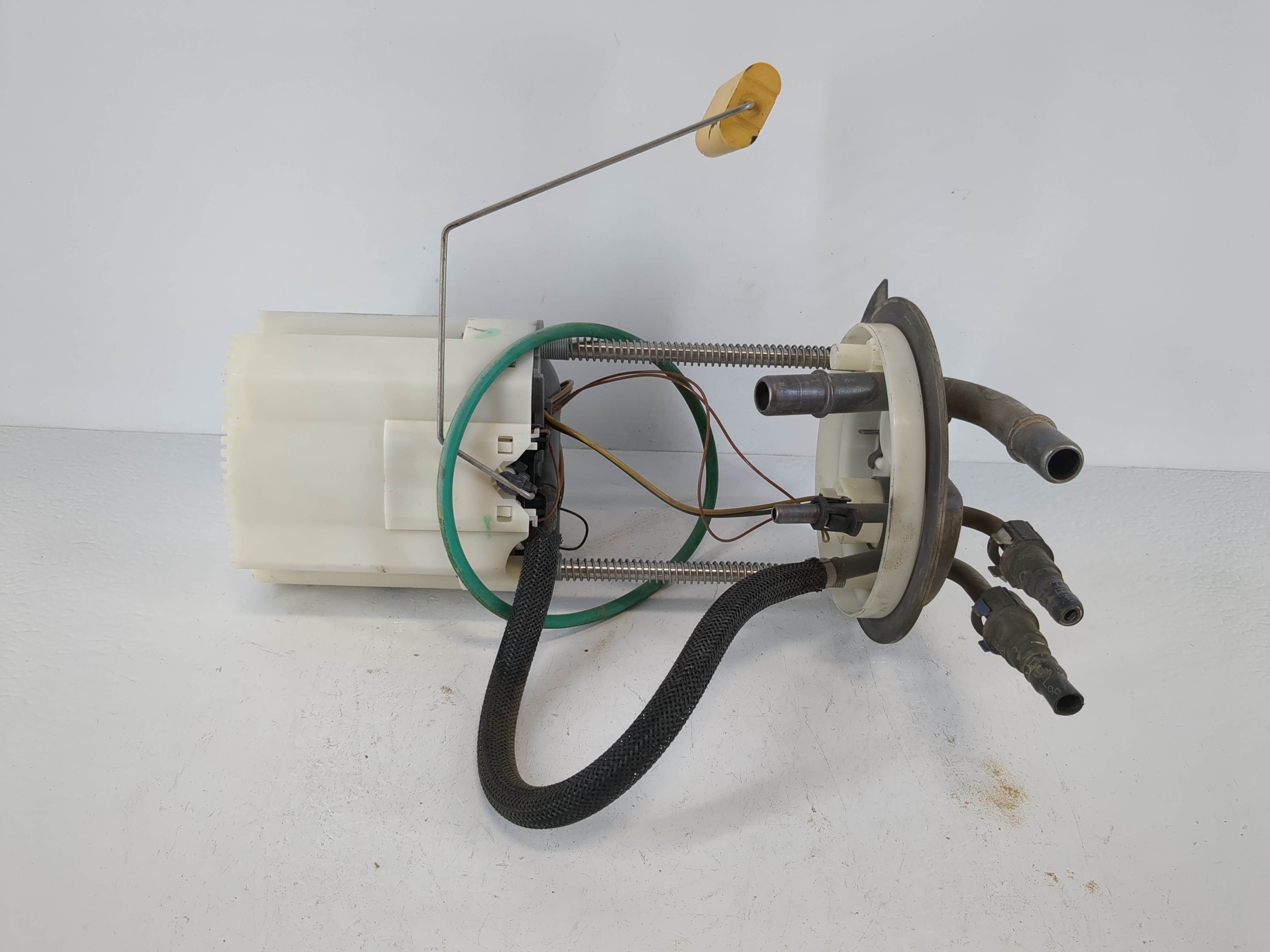 Picture of 2008-2013 Gmc Yukon Electrical Gas Fuel Pump Assembly 1116616