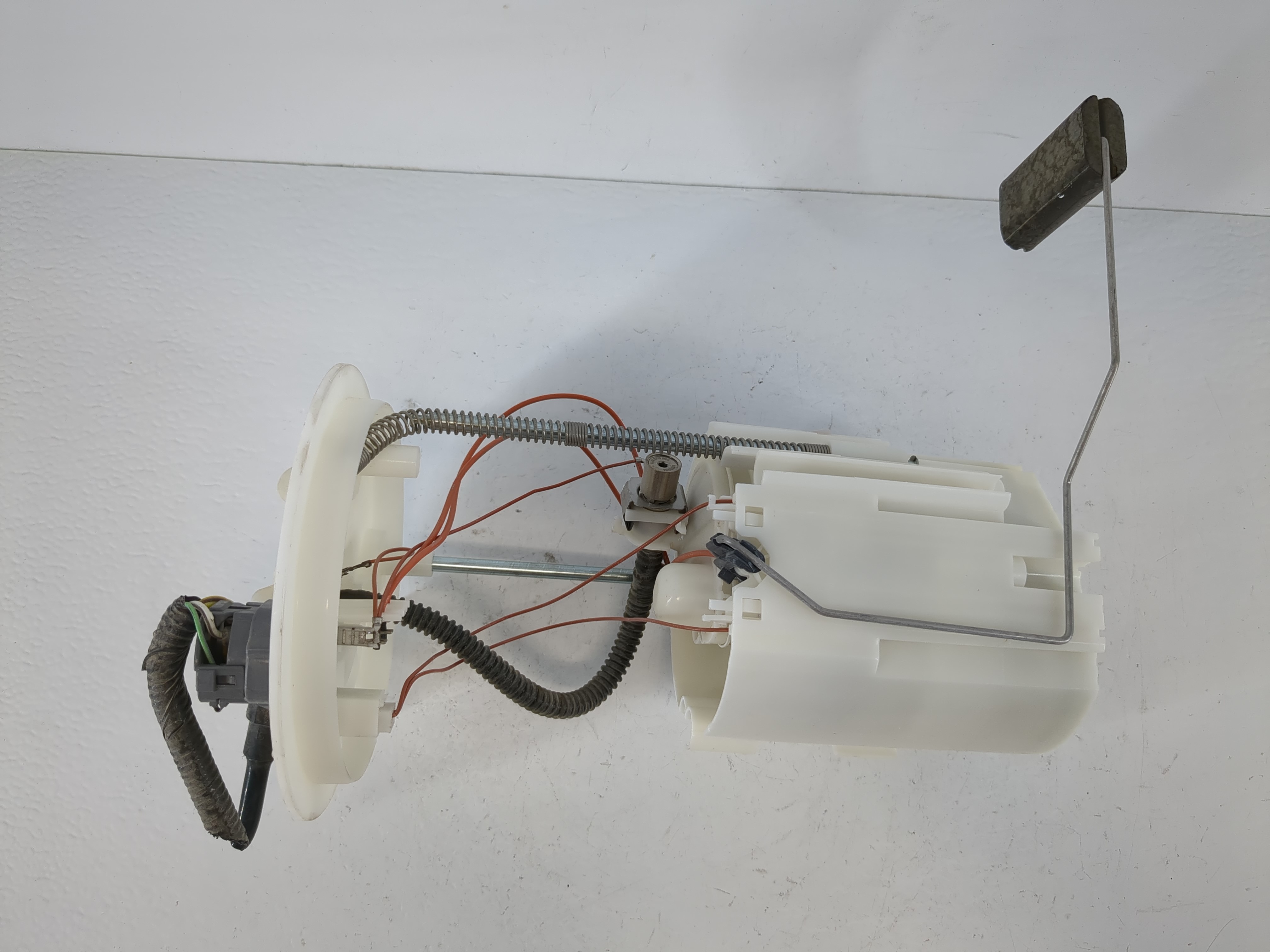 2013-2014 Ford Escape Electrical Gas Fuel Pump Assembly 1116624 - Oemusedautoparts1.com