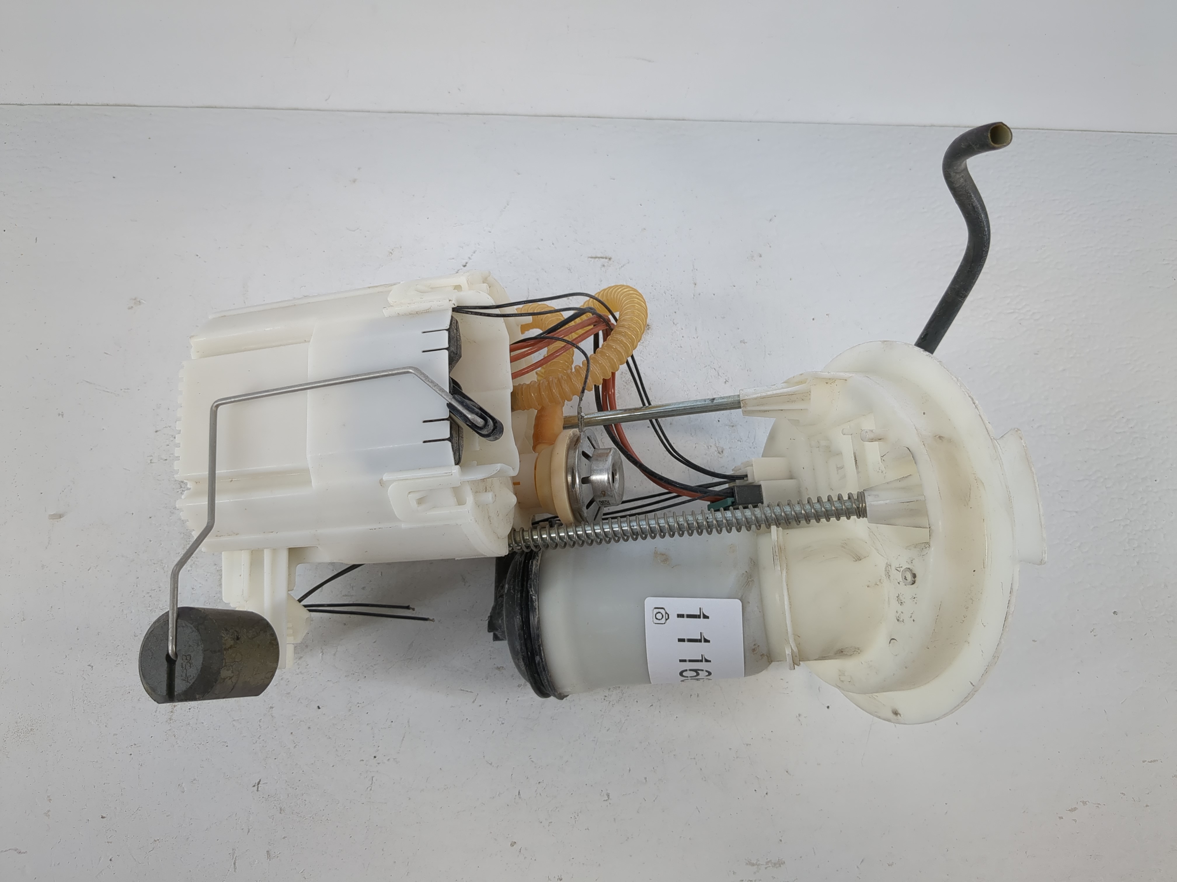 Picture of 2017-2019 Bmw 330i Electrical Gas Fuel Pump Assembly 1116638