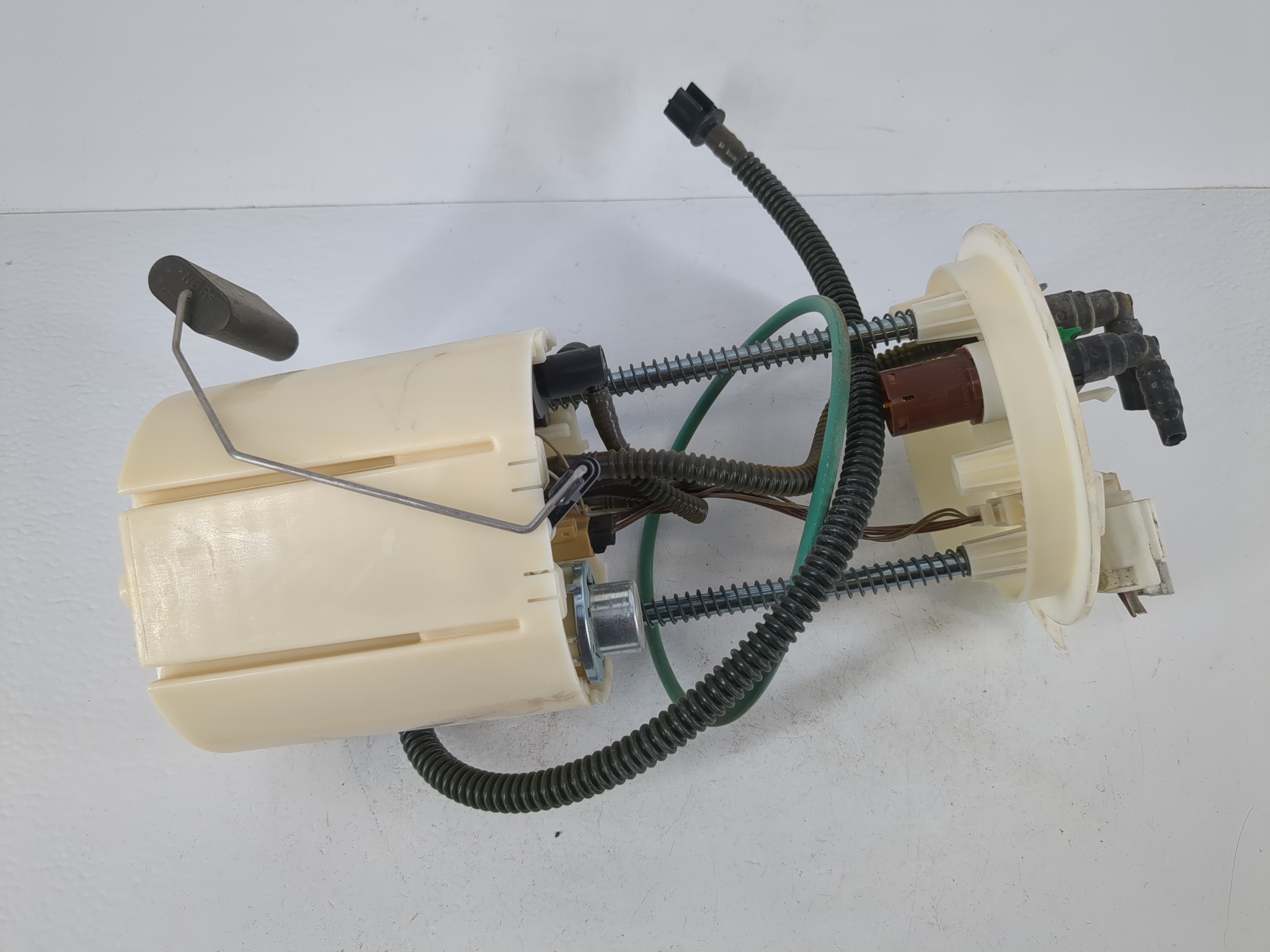 Picture of 2010-2011 Cadillac Srx Electrical Gas Fuel Pump Assembly 1116672