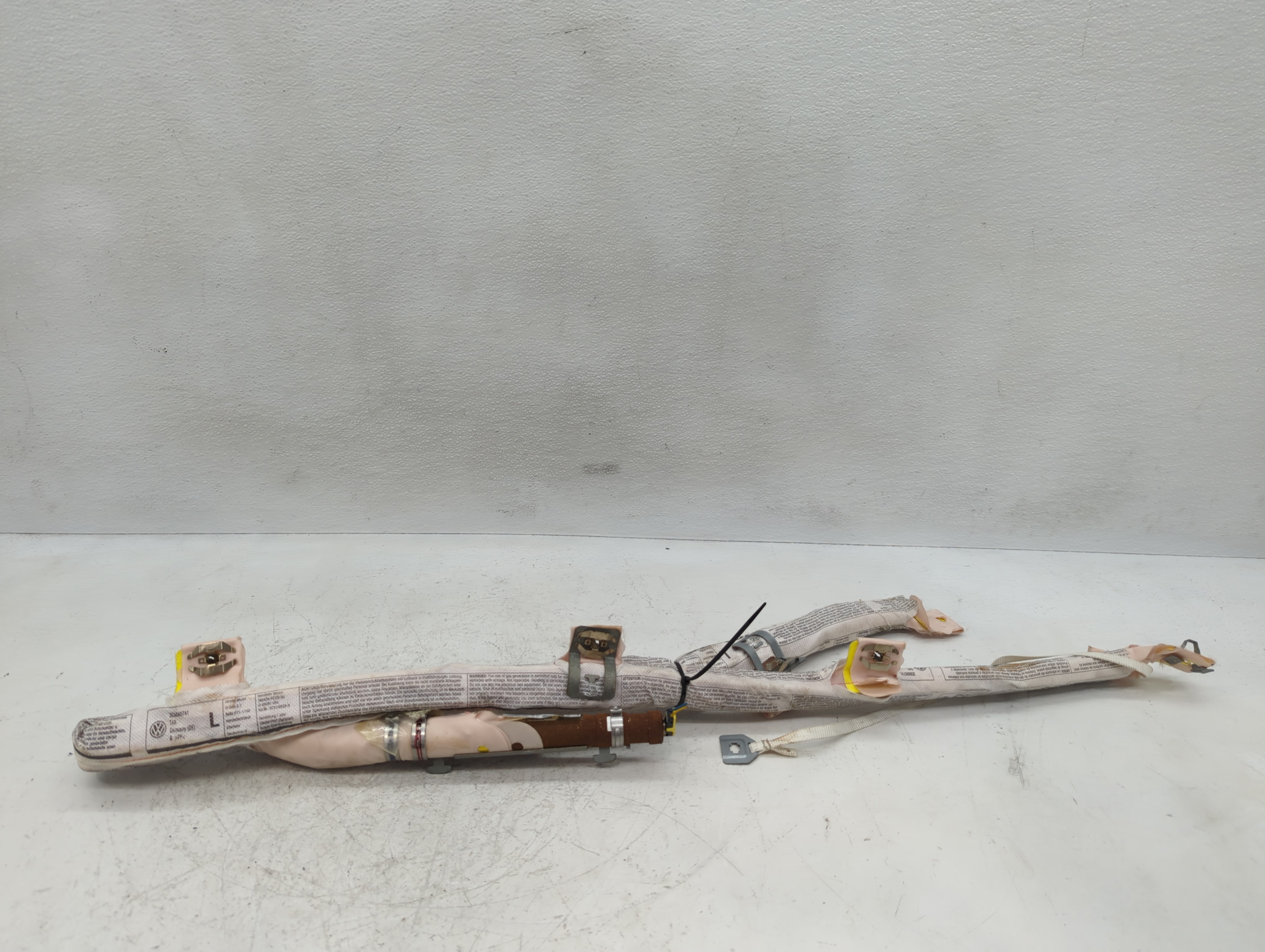2009-2017 Volkswagen Cc Passenger Curtain Air Bag Oem 1116691 - Oemusedautoparts1.com