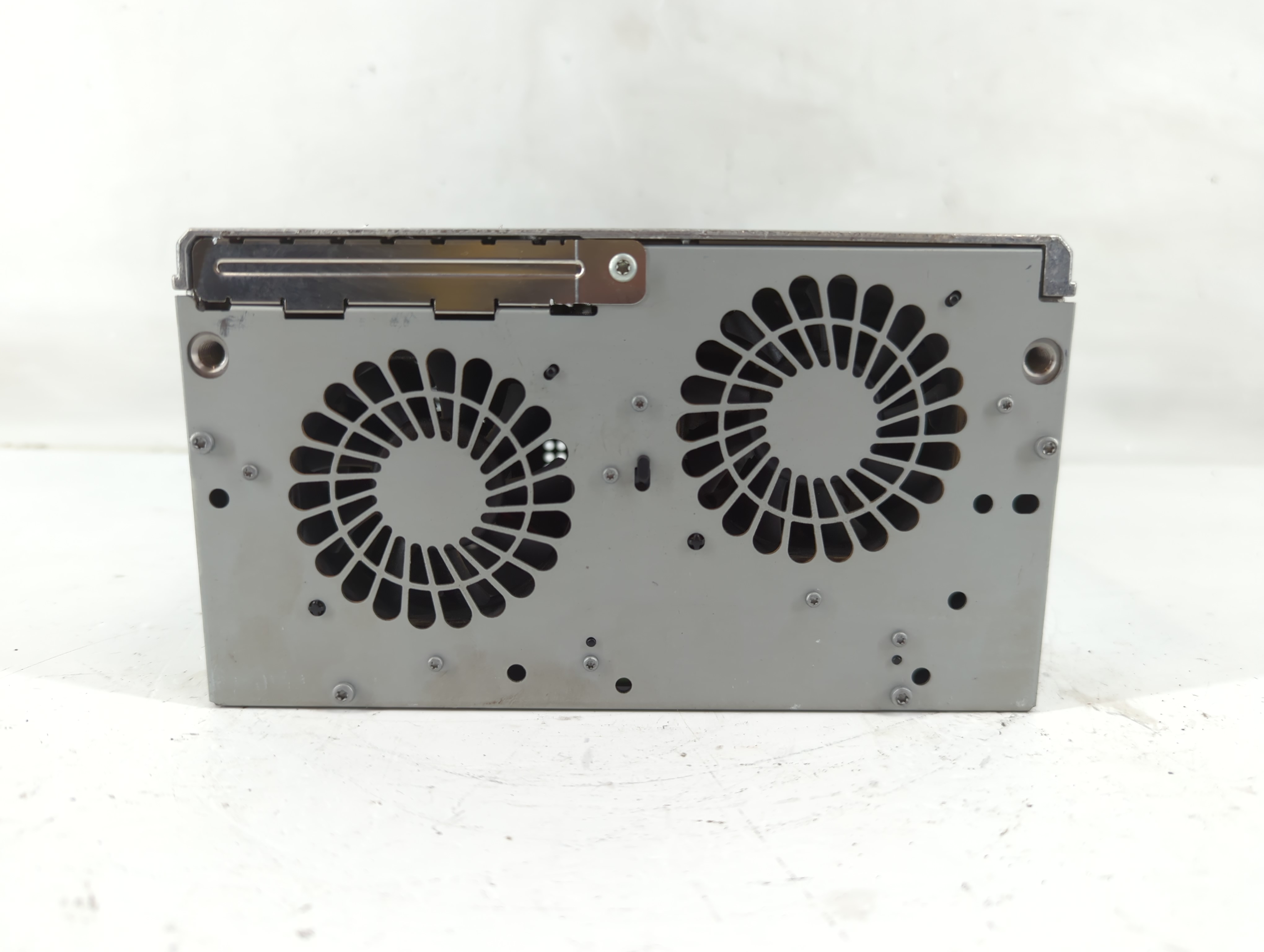 2019 Land Rover Range Rover Velar Am Fm Cd Player Radio Receiver 1116758 - Oemusedautoparts1.com