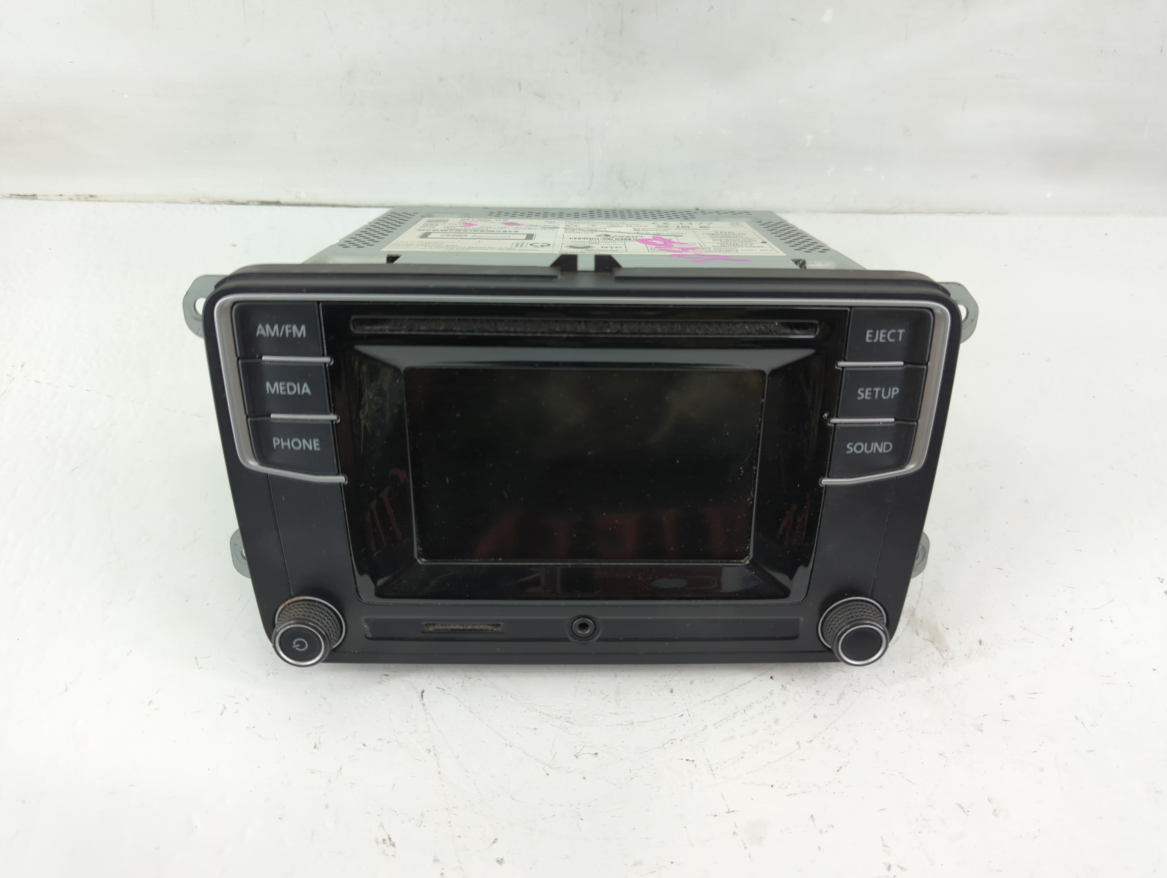 2016-2017 Volkswagen Jetta Am Fm Cd Player Radio Receiver 1116856 - Oemusedautoparts1.com