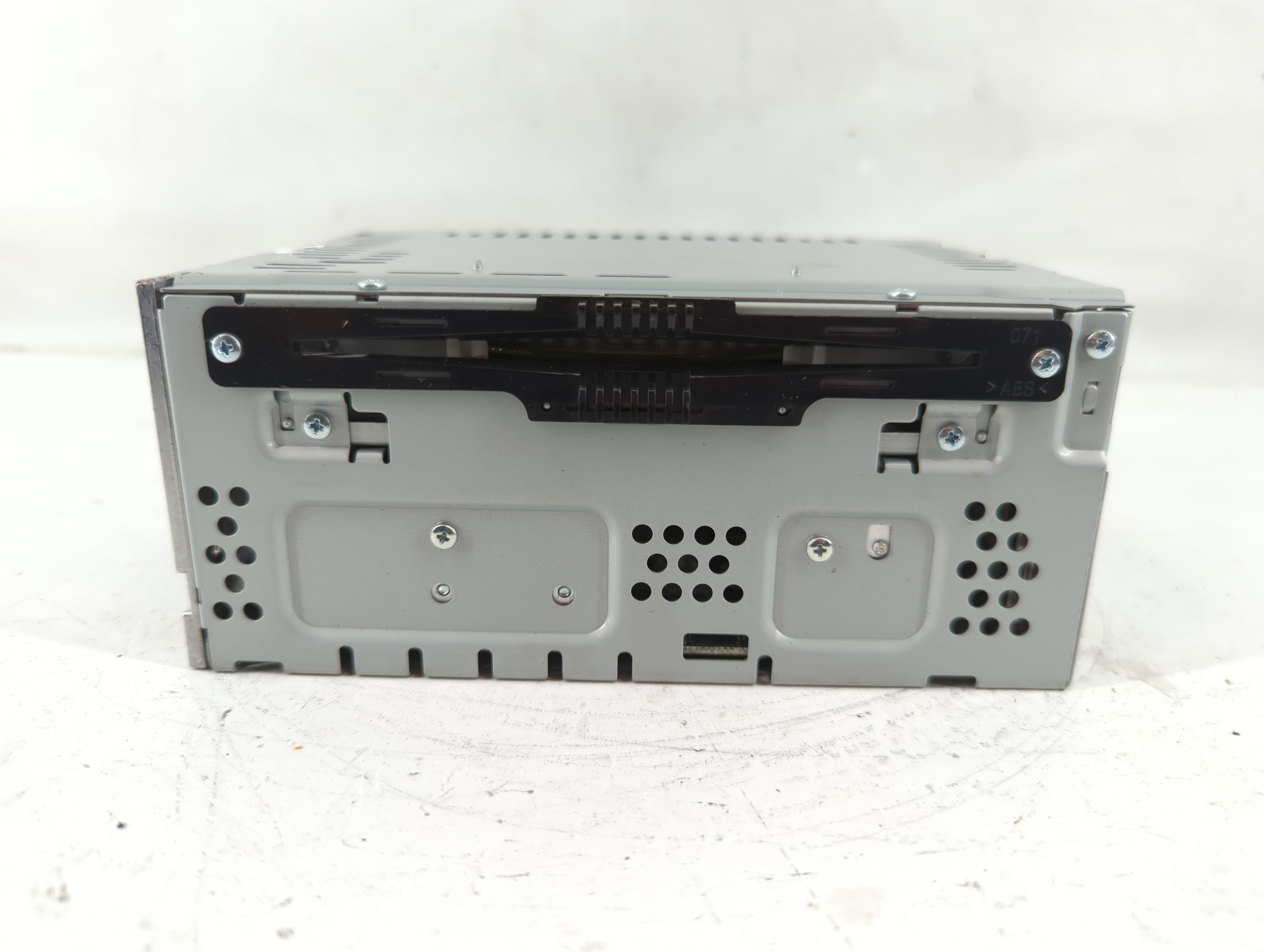 2014-2019 Ford Taurus Am Fm Cd Player Radio Receiver 1116887 - Oemusedautoparts1.com
