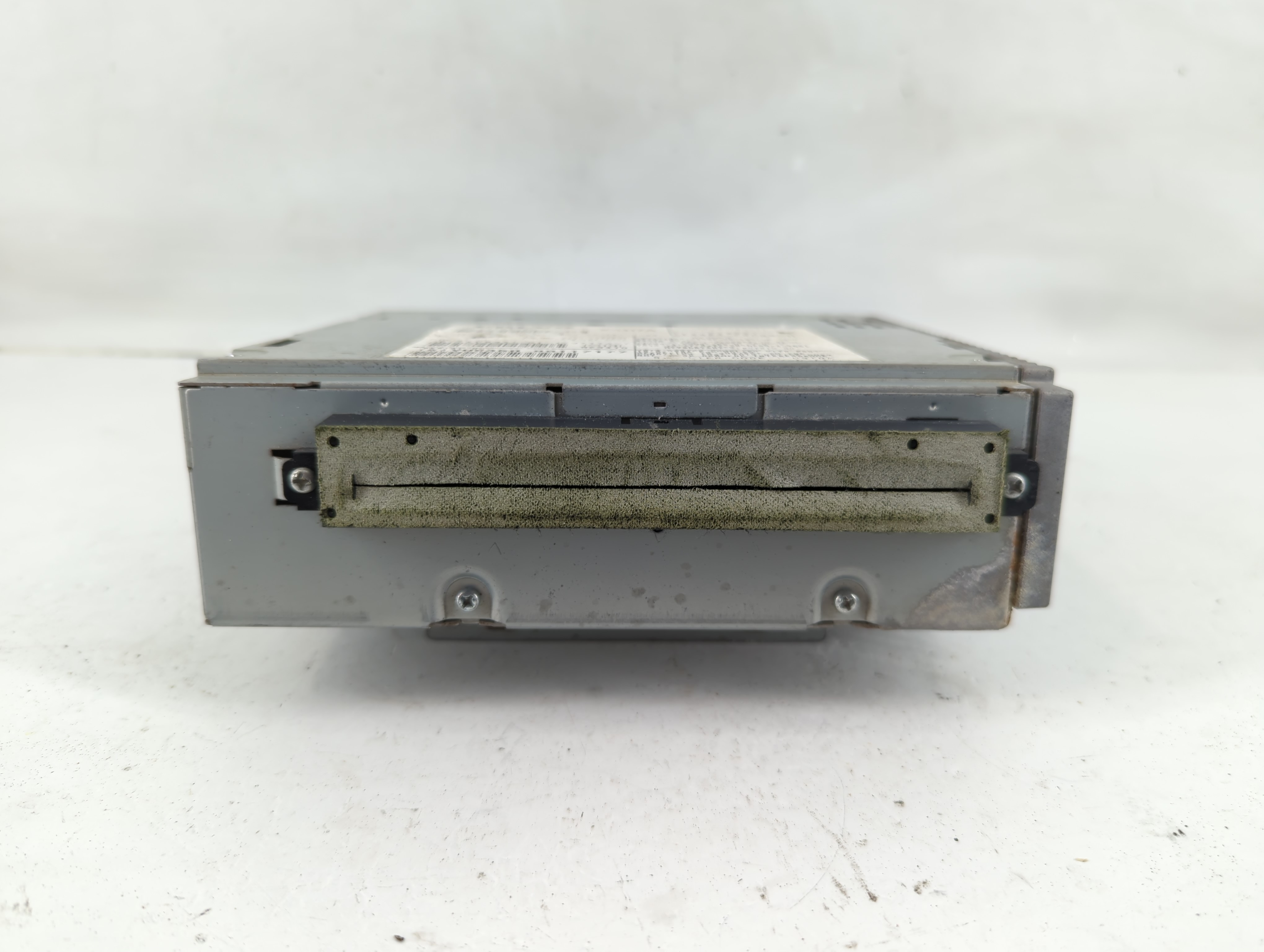 Volvo V40 Am Fm Cd Player Radio Receiver 1116893 - Oemusedautoparts1.com