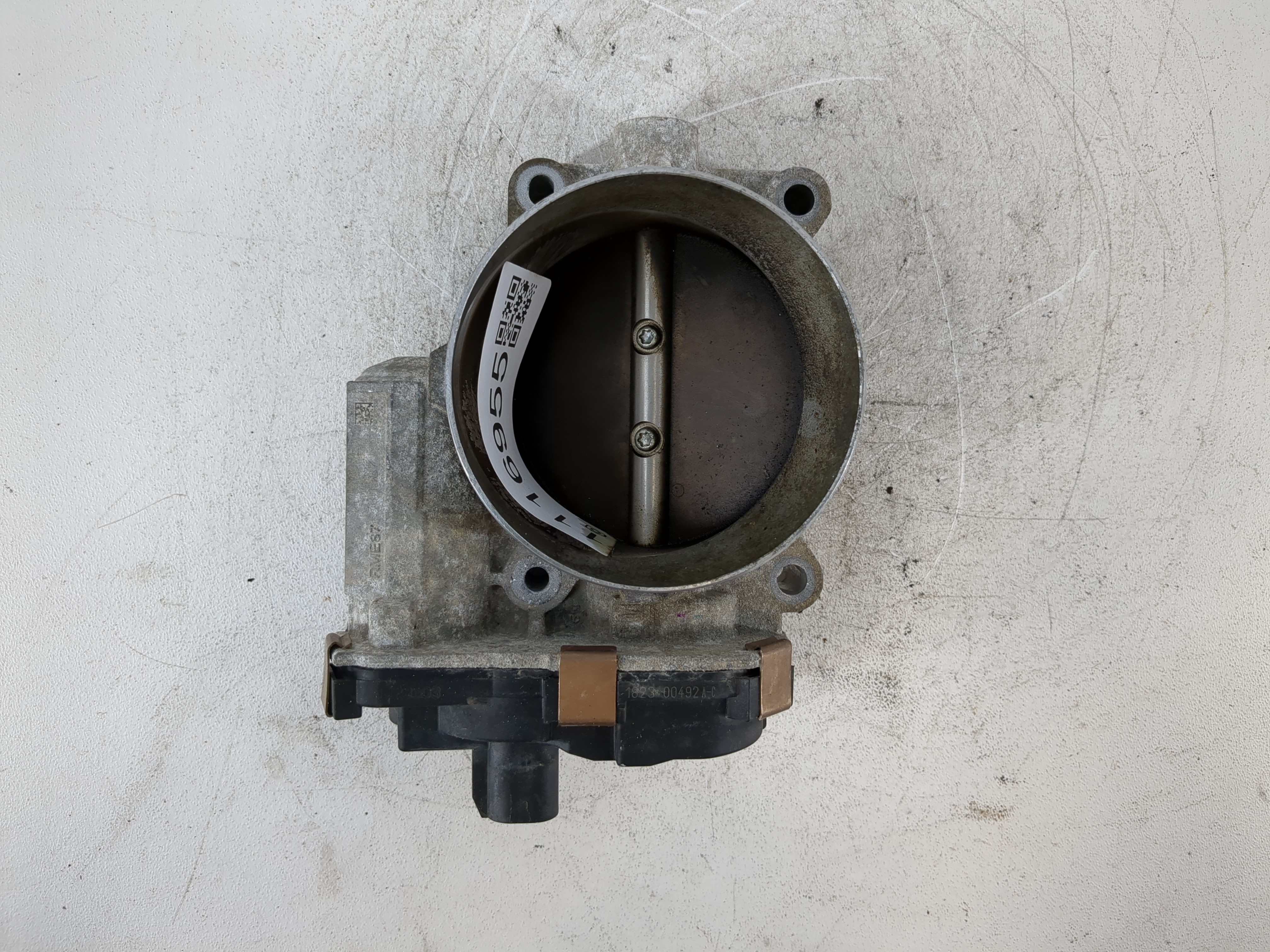 Picture of Chevrolet Tahoe Tahoe Throttle Body 1116955