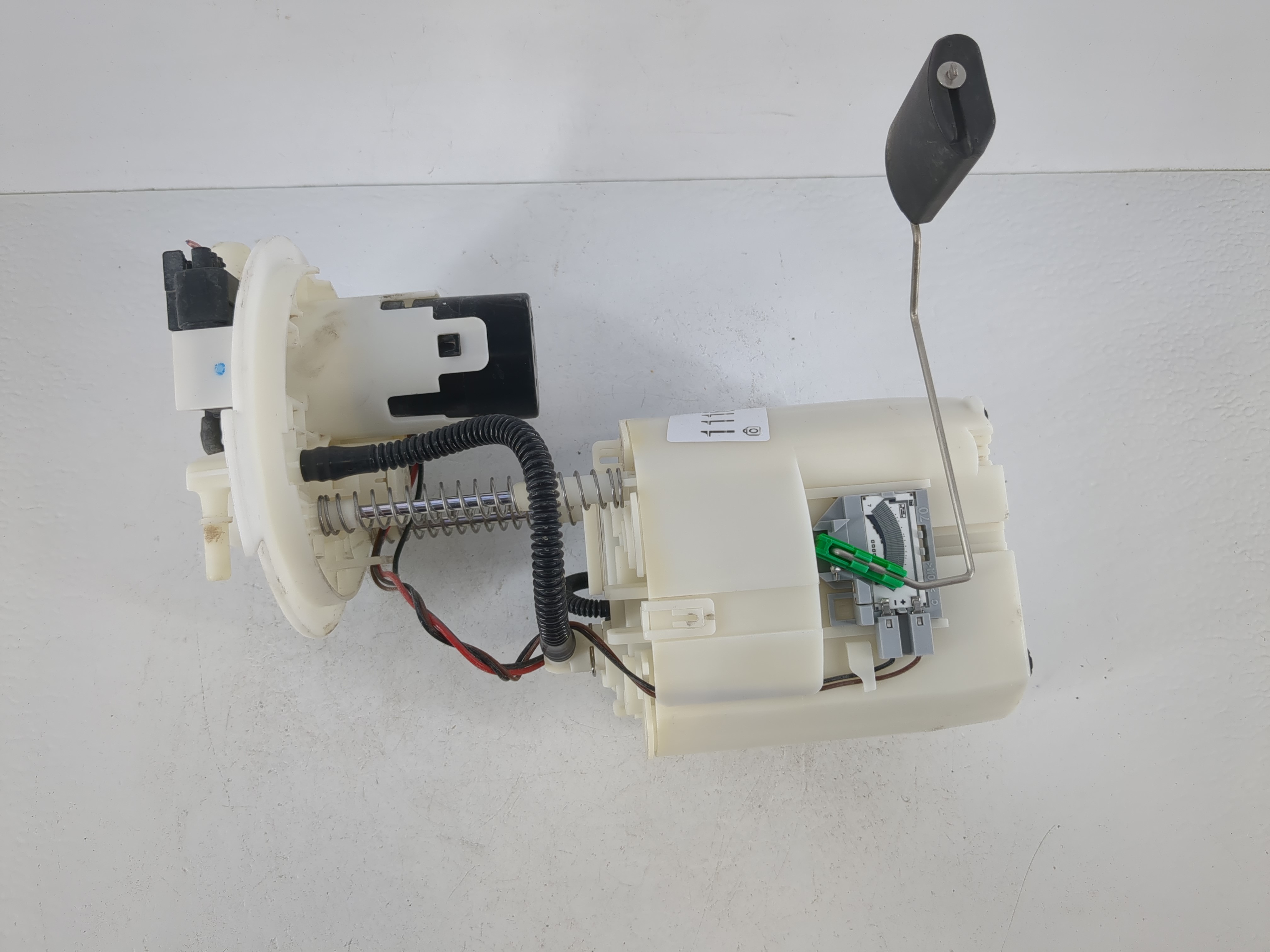 Picture of 2020-2020 Hyundai Venue Electrical Gas Fuel Pump Assembly 1116998