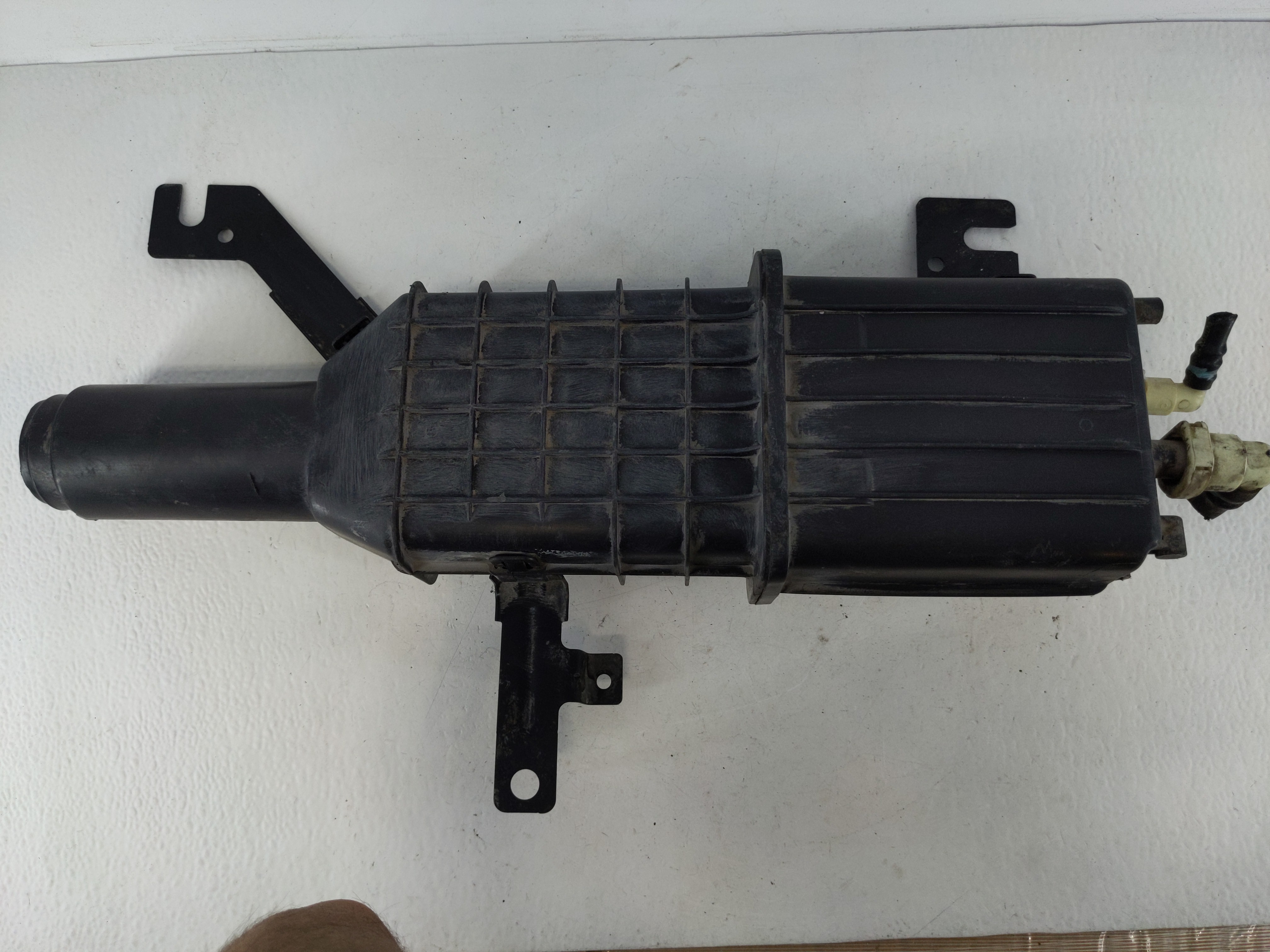 2013 Chrysler Town & Country Fuel Vapor Charcoal Canister 1117009 - Oemusedautoparts1.com