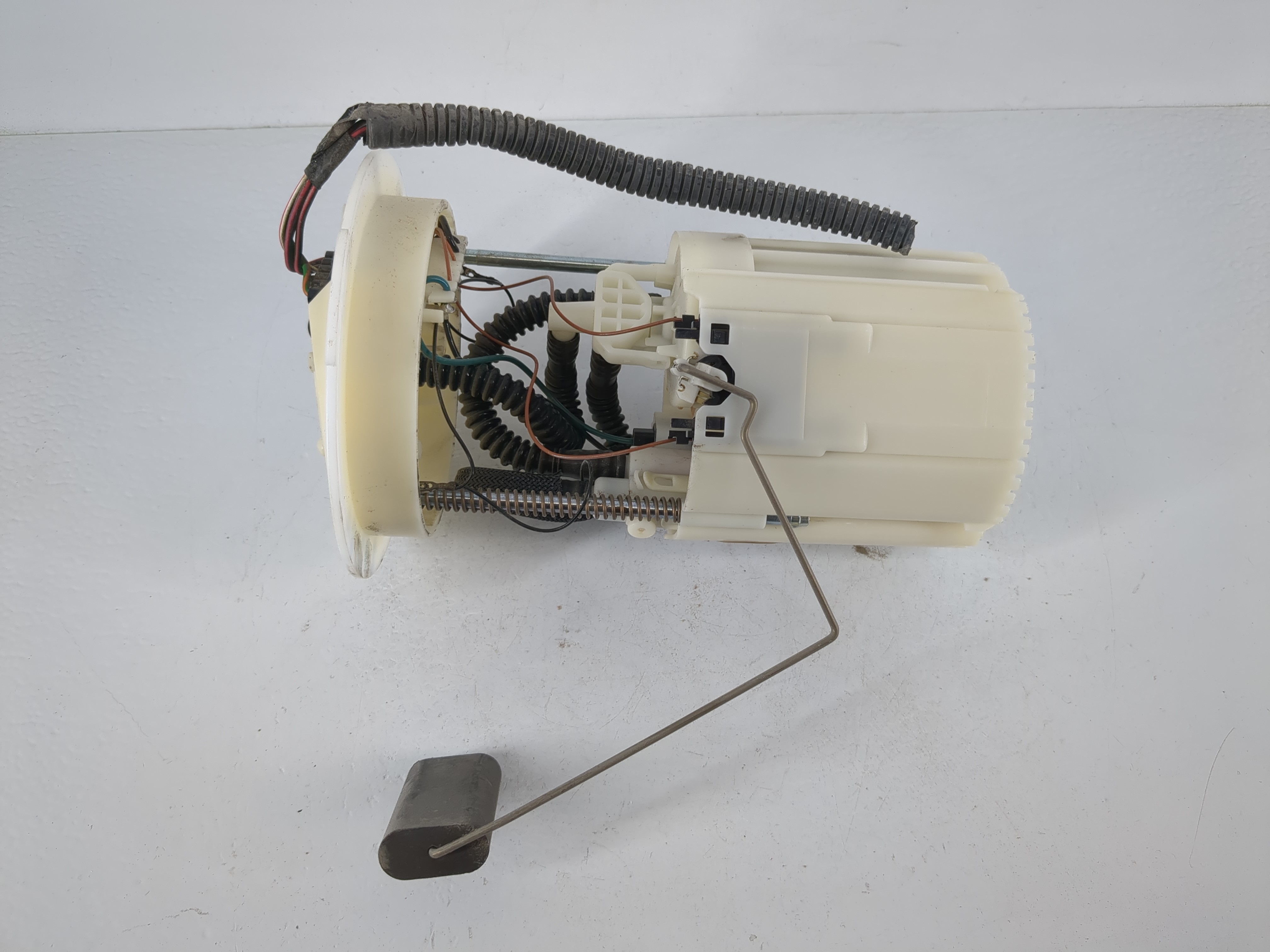 2007-2010 Volvo S40 Electrical Gas Fuel Pump Assembly 1117016 - Oemusedautoparts1.com