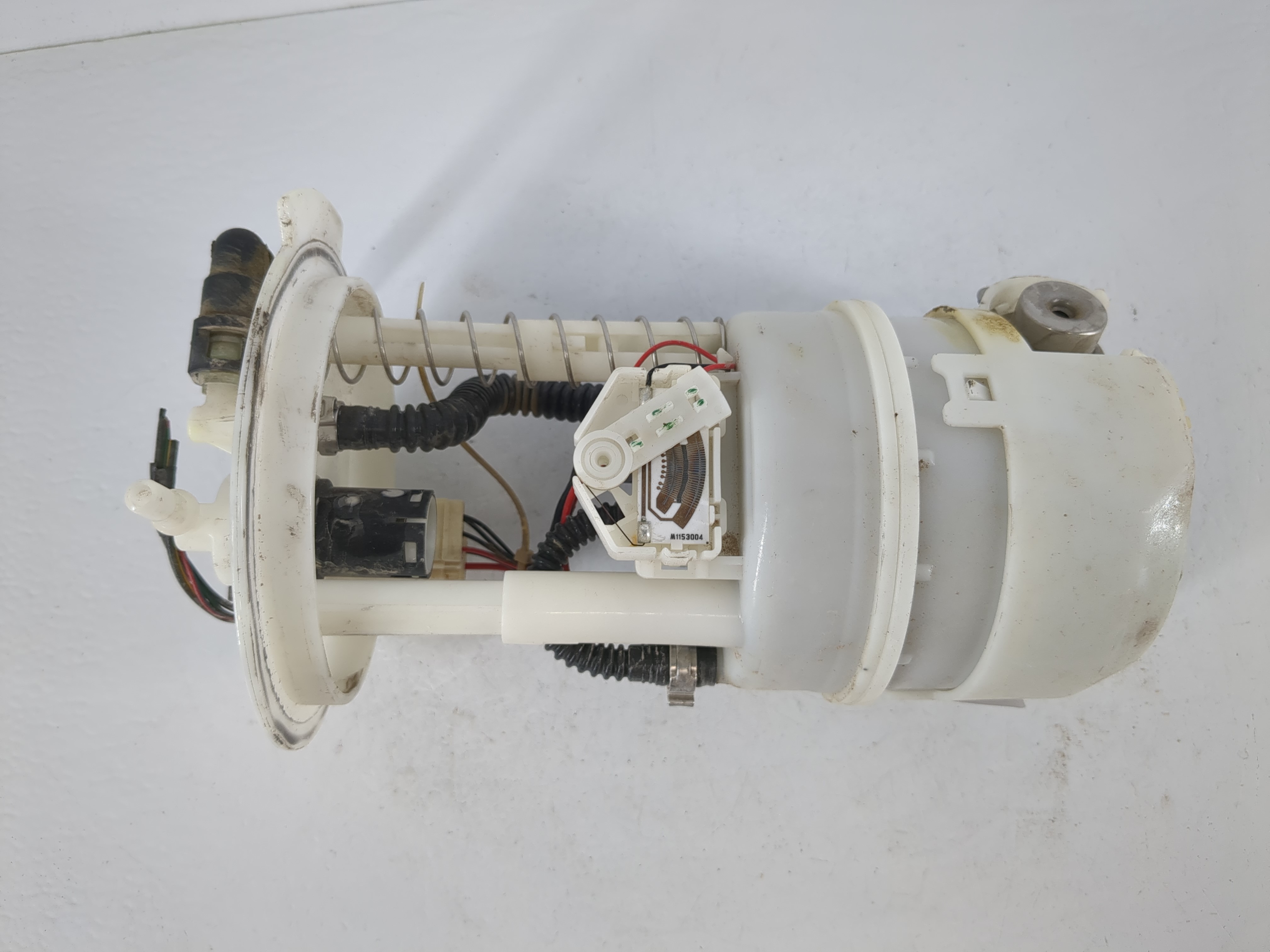 Picture of 2004-2008 Nissan Maxima Electrical Gas Fuel Pump Assembly 1117032