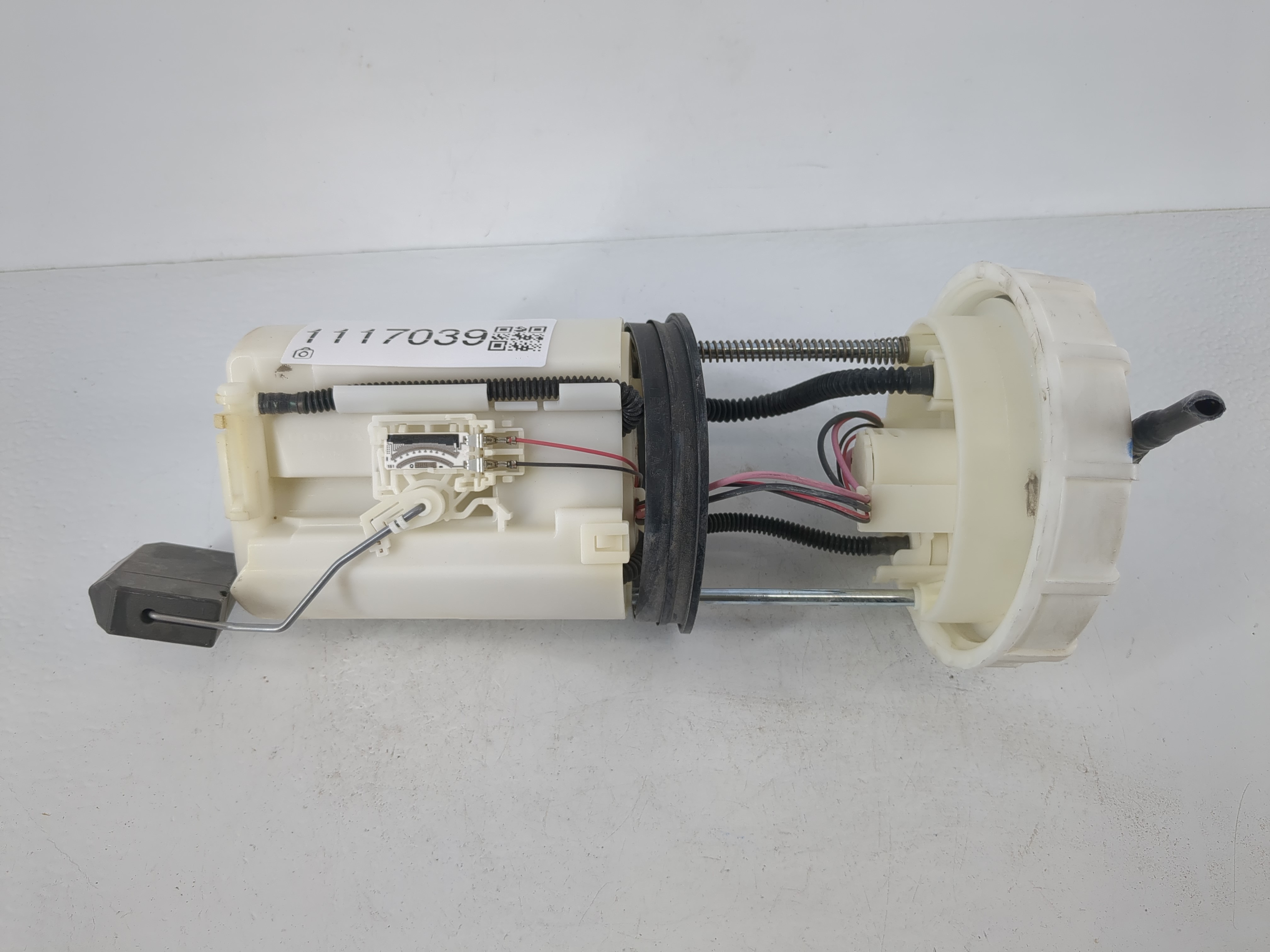 Picture of 2015-2020 Honda Fit Electrical Gas Fuel Pump Assembly 1117039
