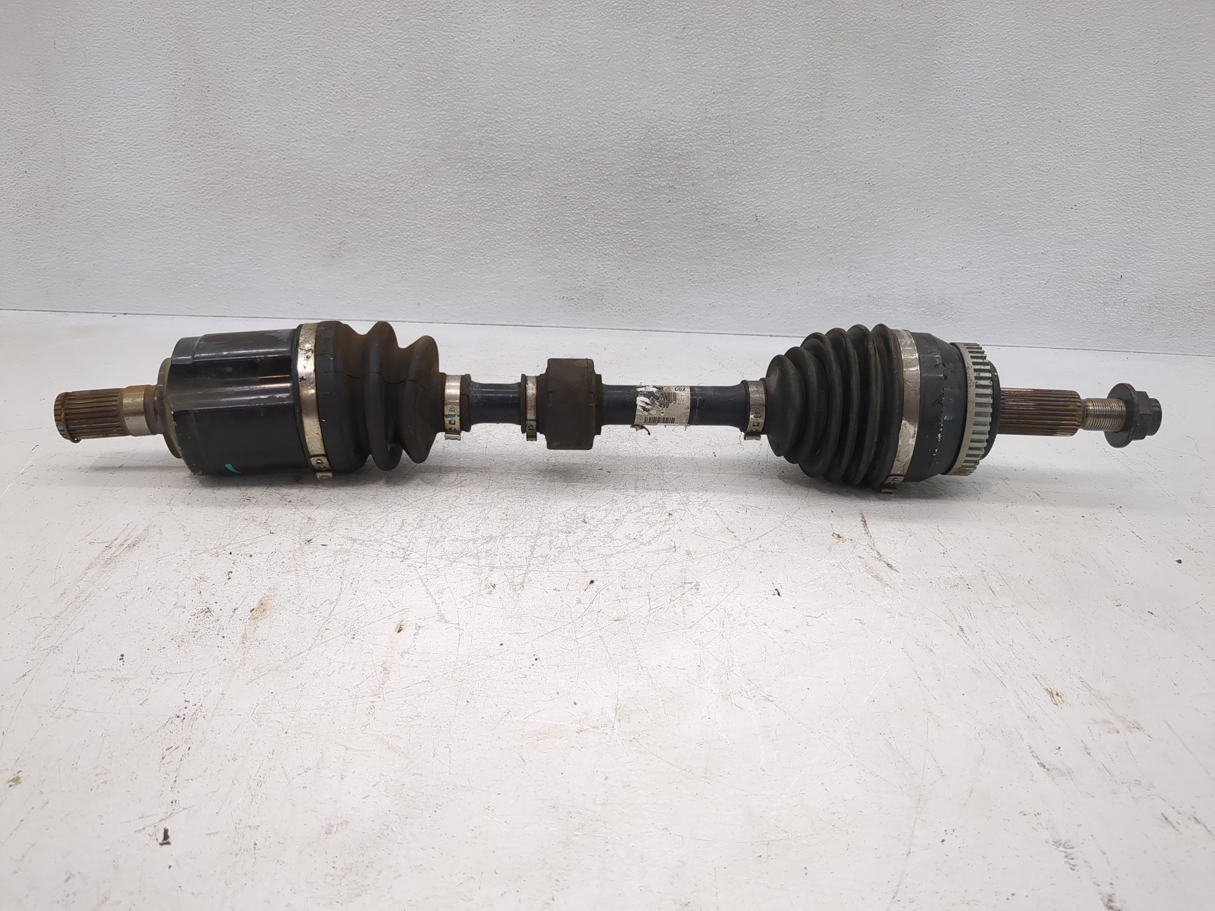 2011-2013 Kia Sorento Axle Shaft Front Passenger Cv C/v 1117055 - Oemusedautoparts1.com