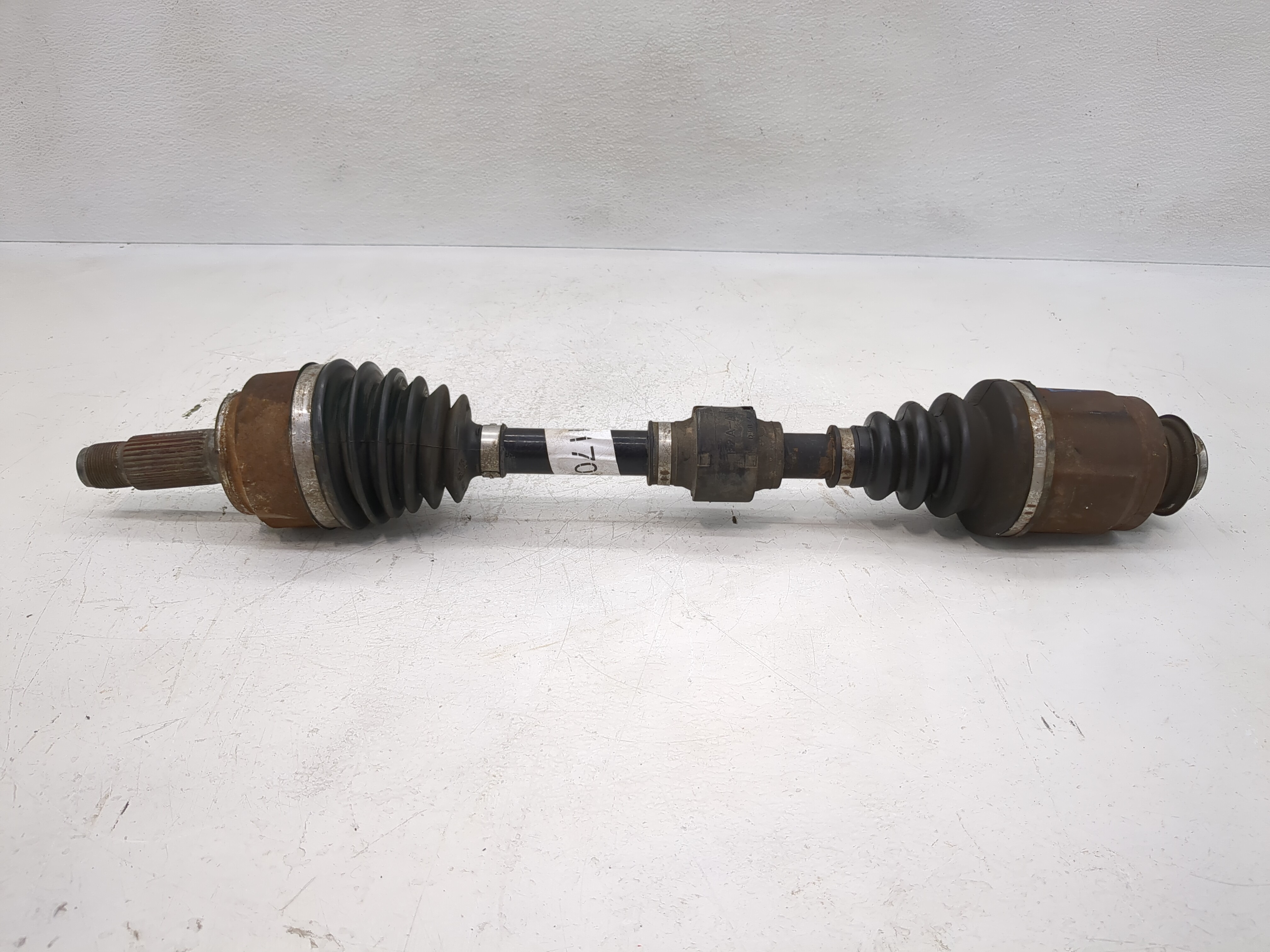 2010-2013 Bmw 328i Axle Shaft Front Passenger Cv C/v 1117088 - Oemusedautoparts1.com