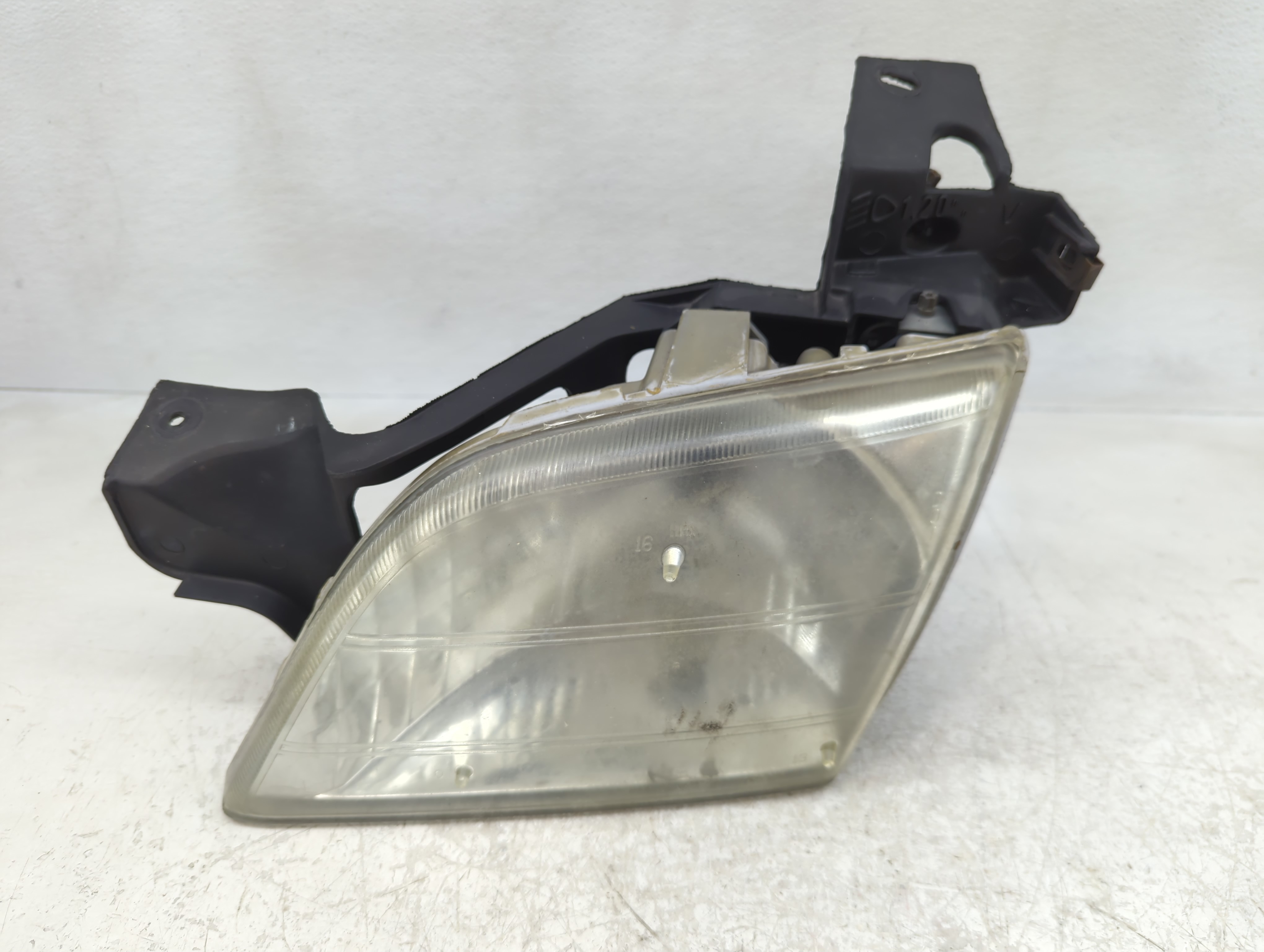 1999-2005 Pontiac Montana Driver Left Oem Head Light Headlight Lamp 1117165 - Oemusedautoparts1.com