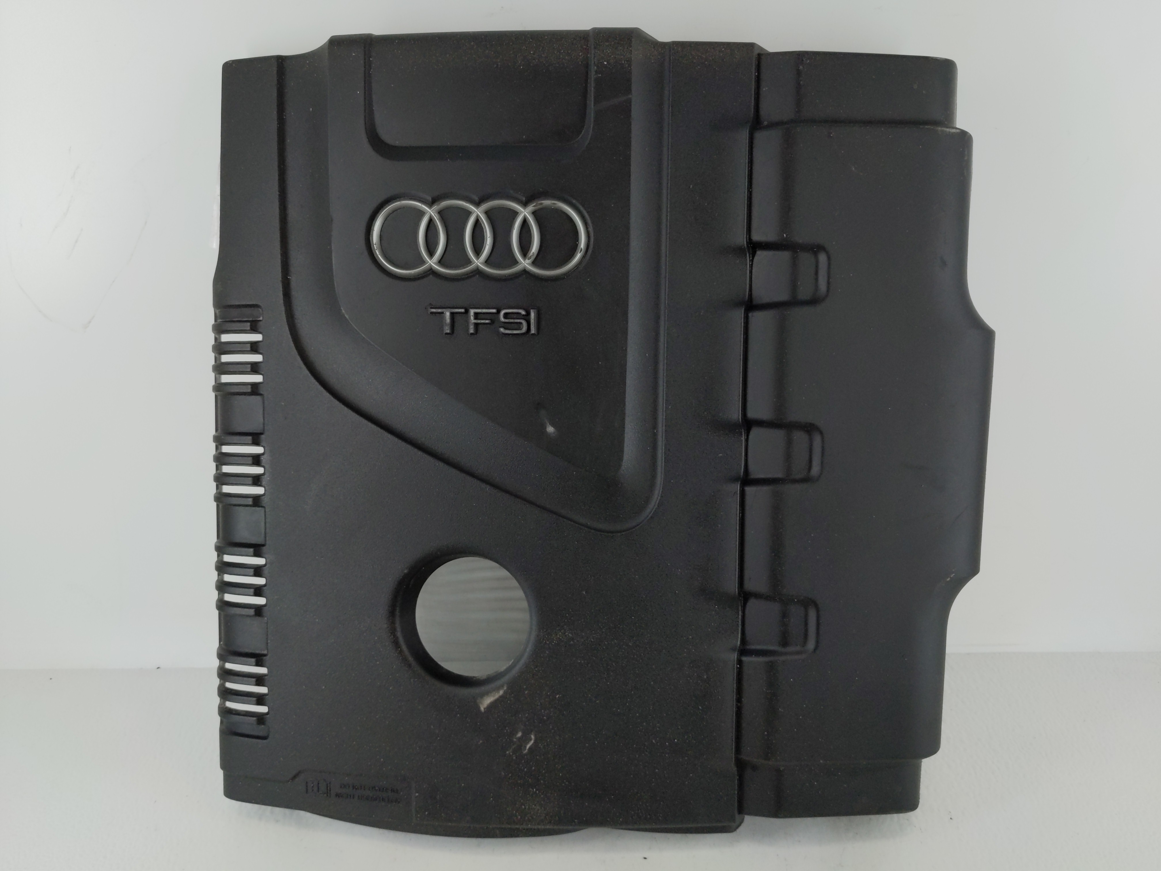 2014 Audi A4 Engine Cover 1117210 - Oemusedautoparts1.com