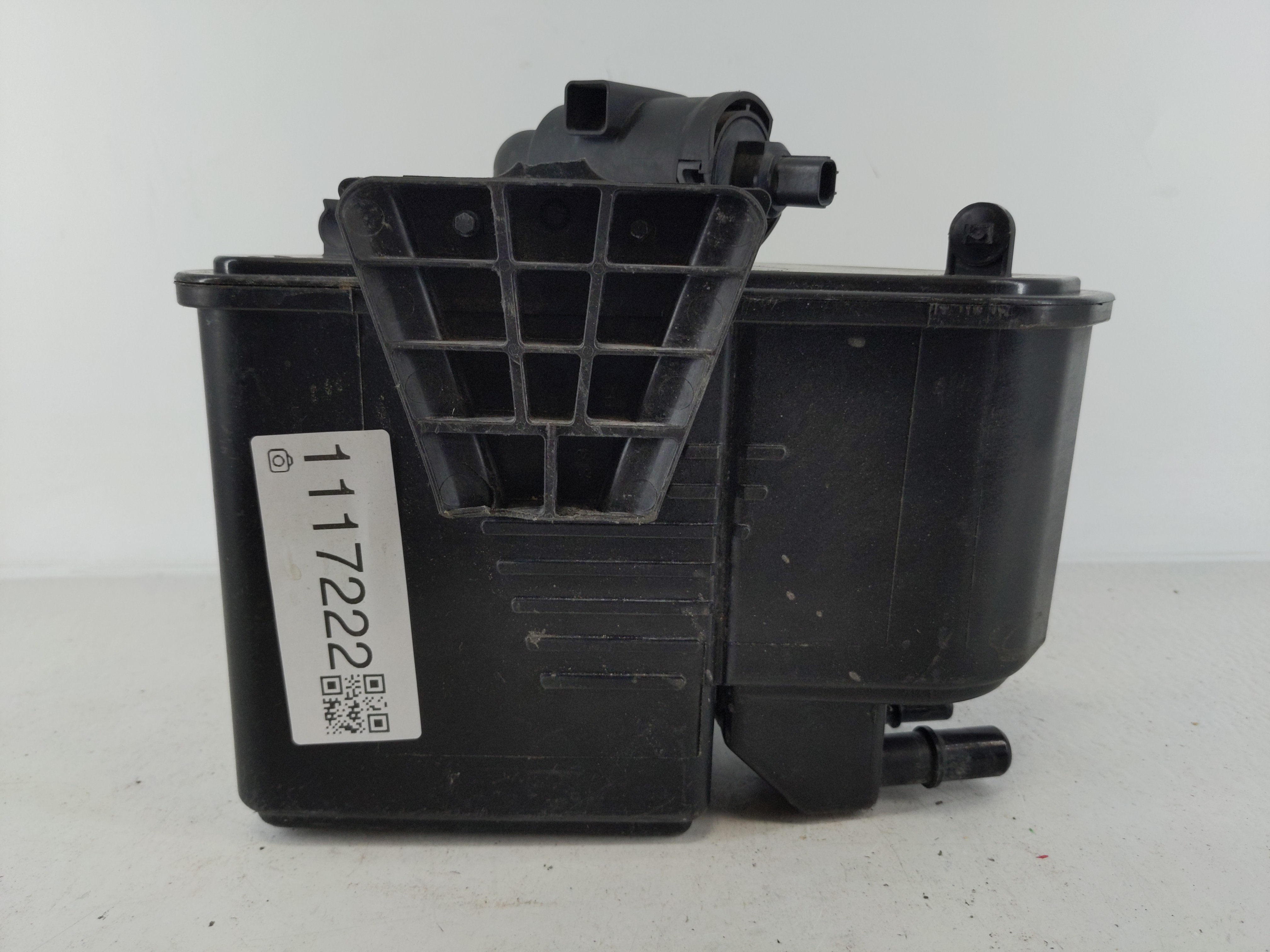 2017 Infiniti Qx30 Fuel Vapor Charcoal Canister 1117222 - Oemusedautoparts1.com