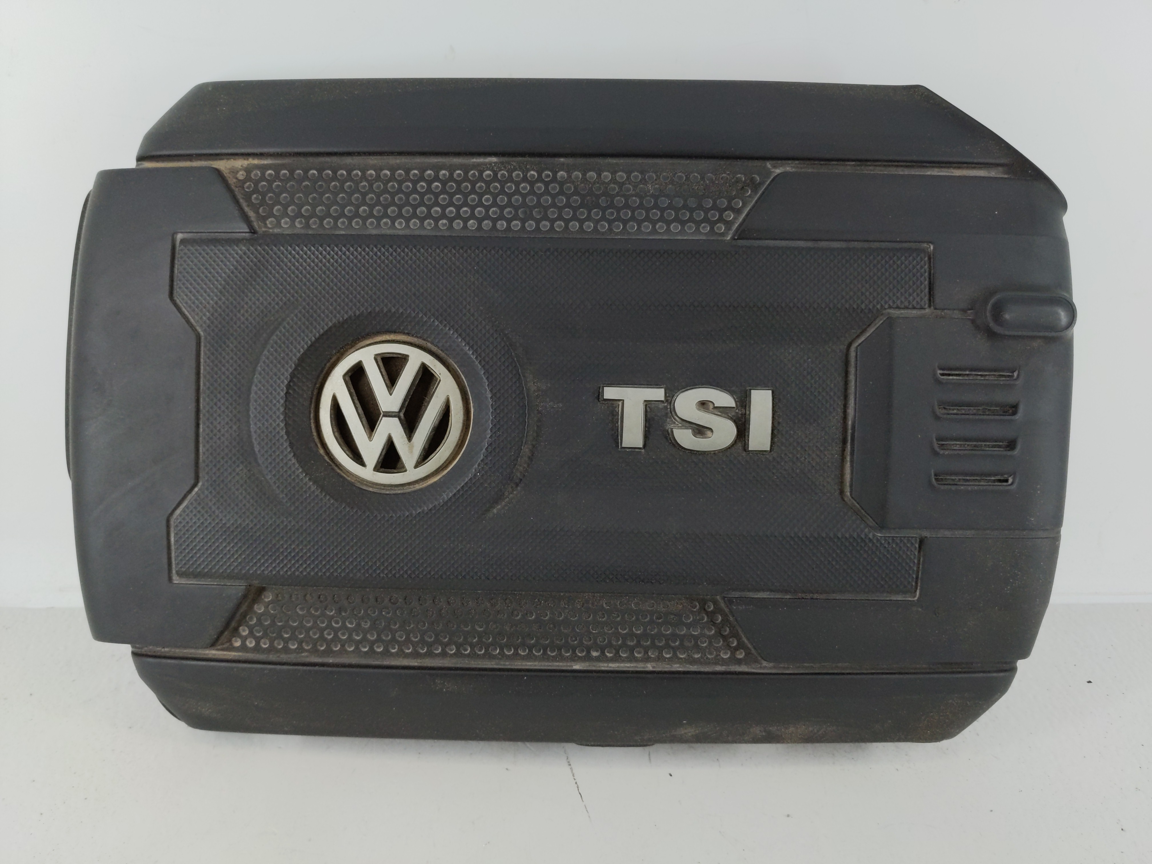2014 Volkswagen Jetta Engine Cover 1117281 - Oemusedautoparts1.com