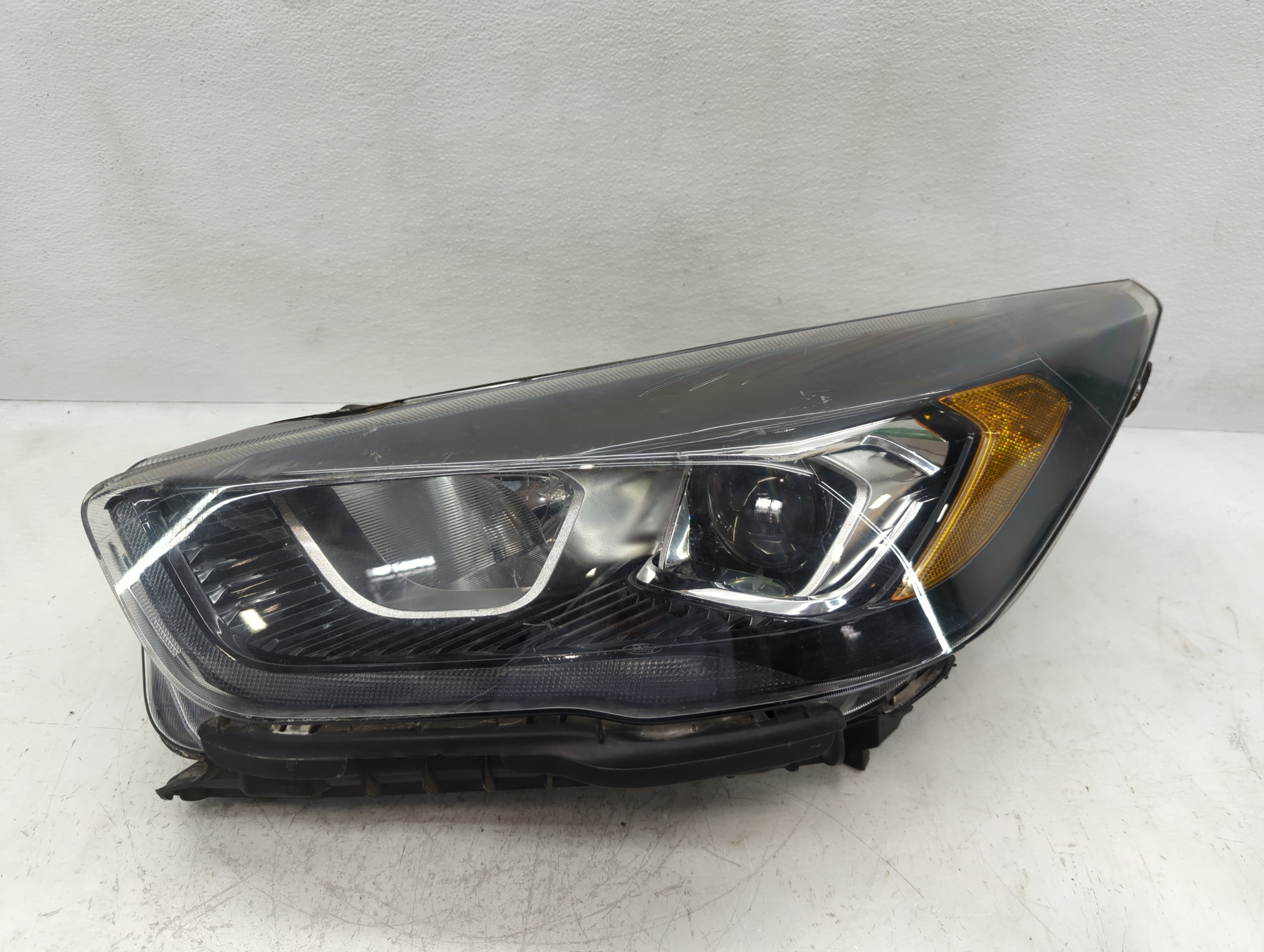 2017-2019 Ford Escape Driver Left Oem Head Light Headlight Lamp 1117306 - Oemusedautoparts1.com