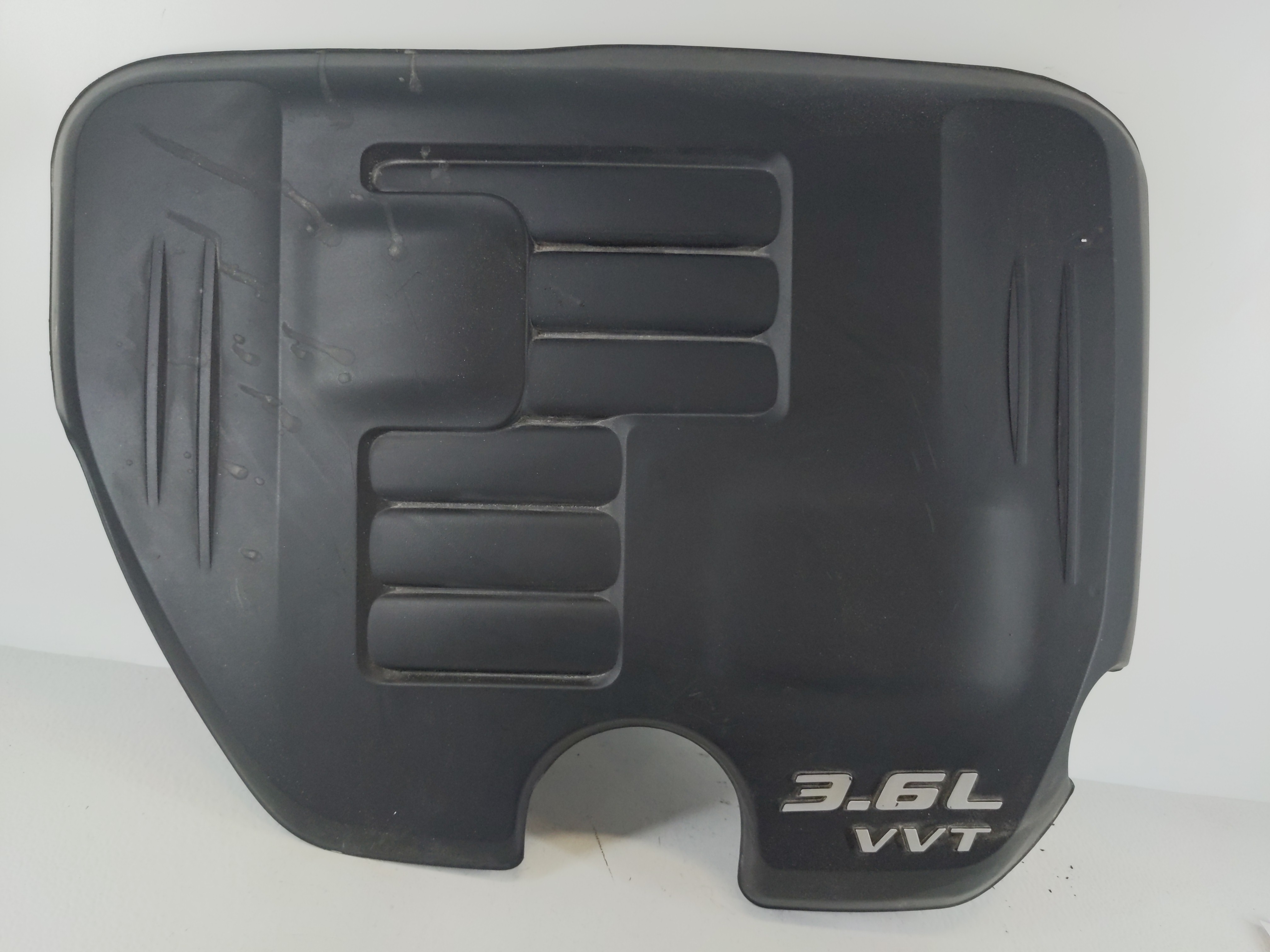 Picture of 2017 Dodge Challenger Engine Cover 1117308