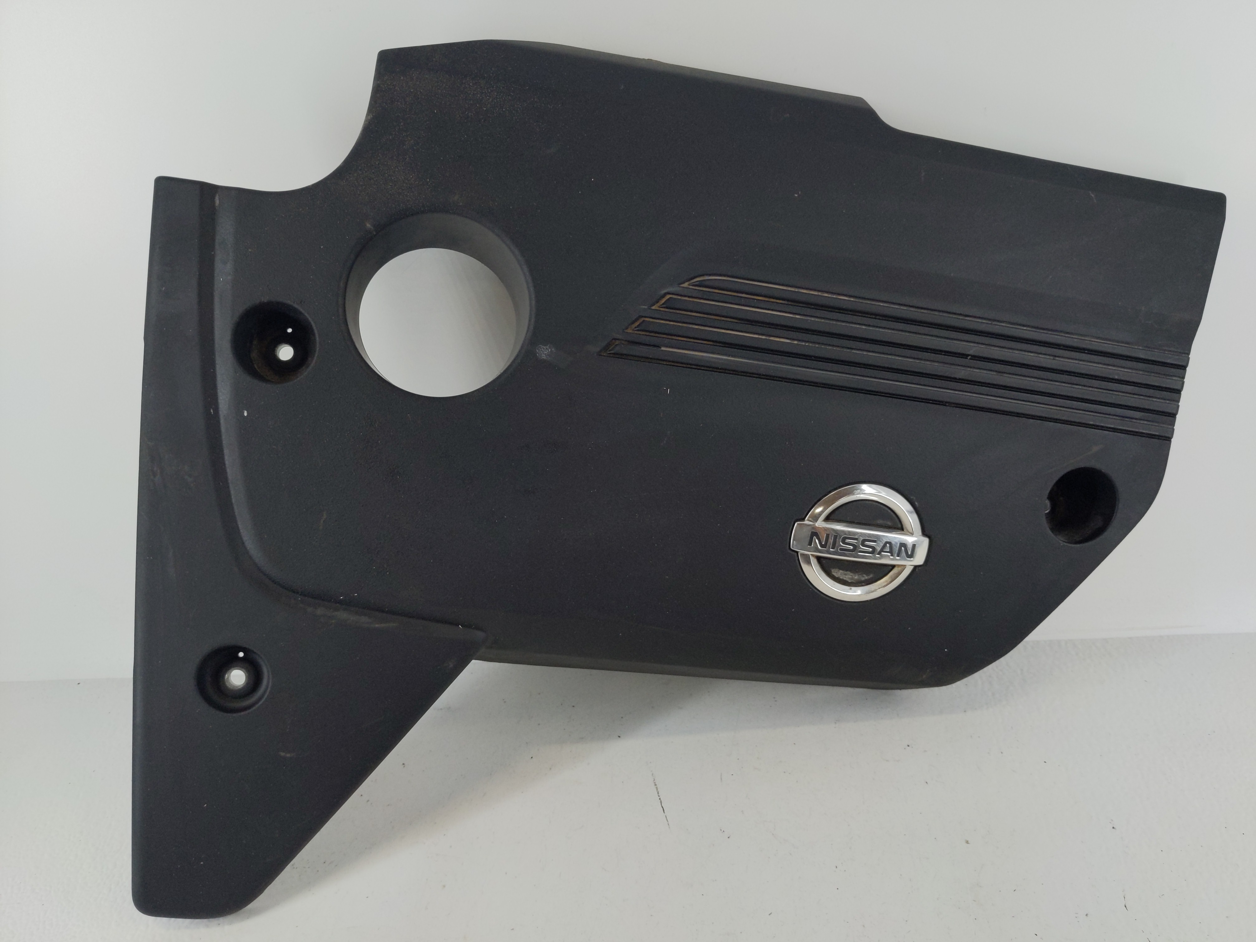 2014 Nissan Altima Engine Cover 1117365 - Oemusedautoparts1.com