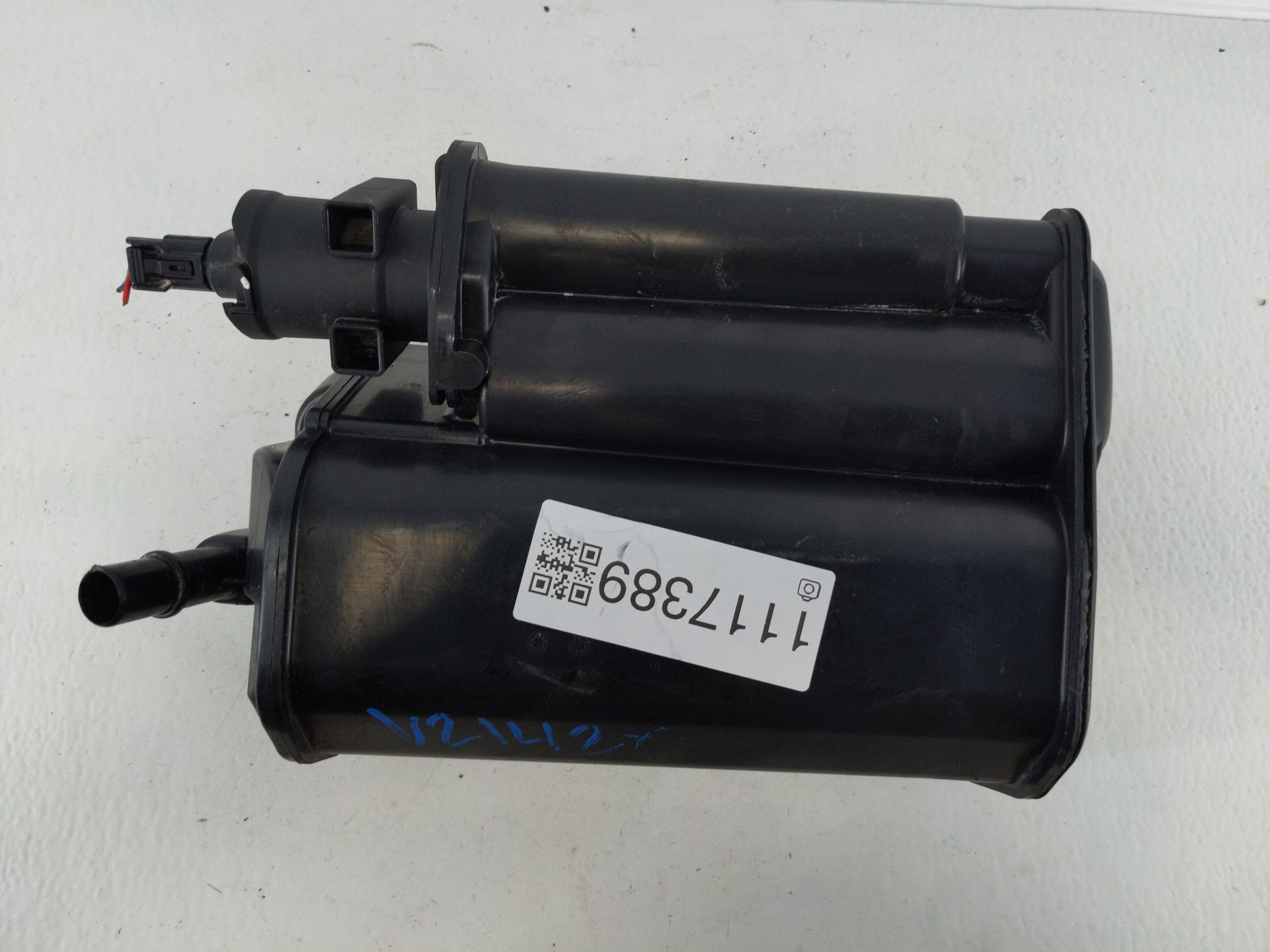 Picture of 2015 Mercedes-benz C300 Fuel Vapor Charcoal Canister 1117389
