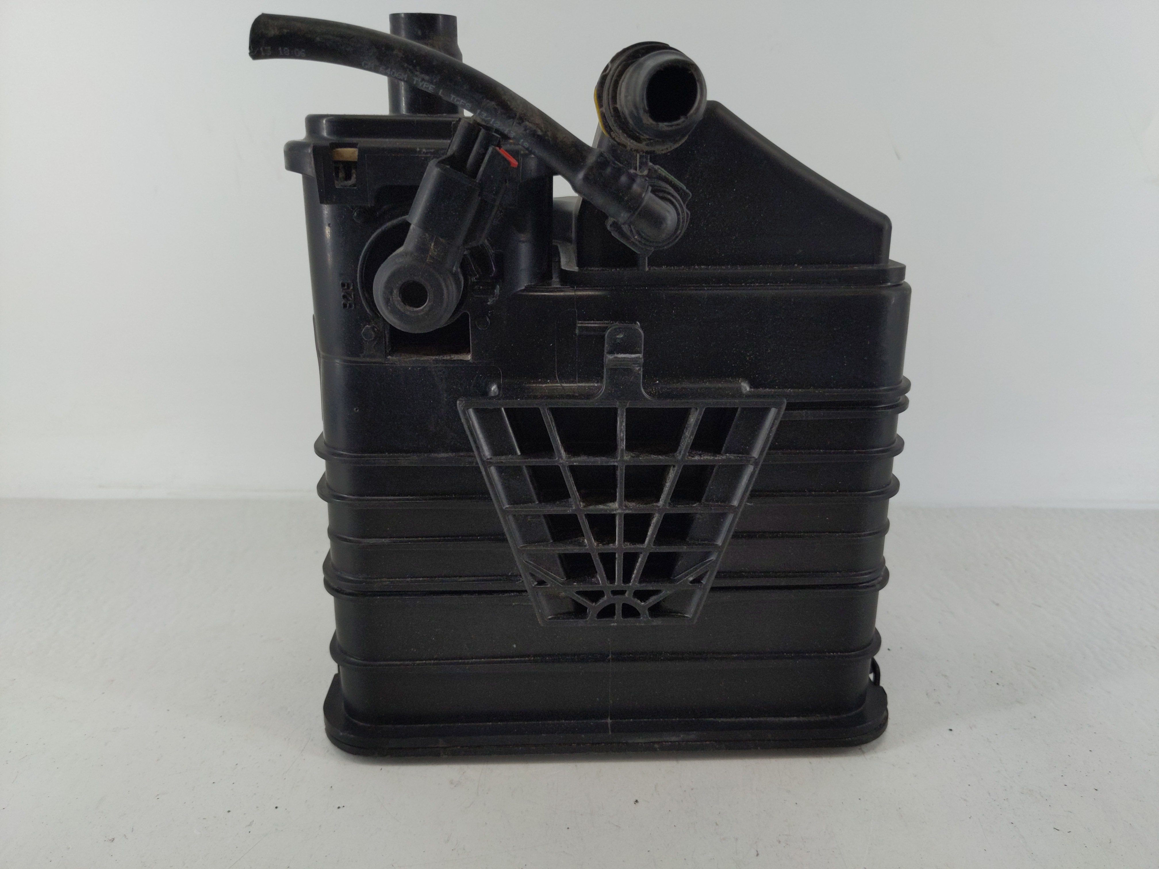 2014 Chevrolet Malibu Fuel Vapor Charcoal Canister 1117390 - Oemusedautoparts1.com