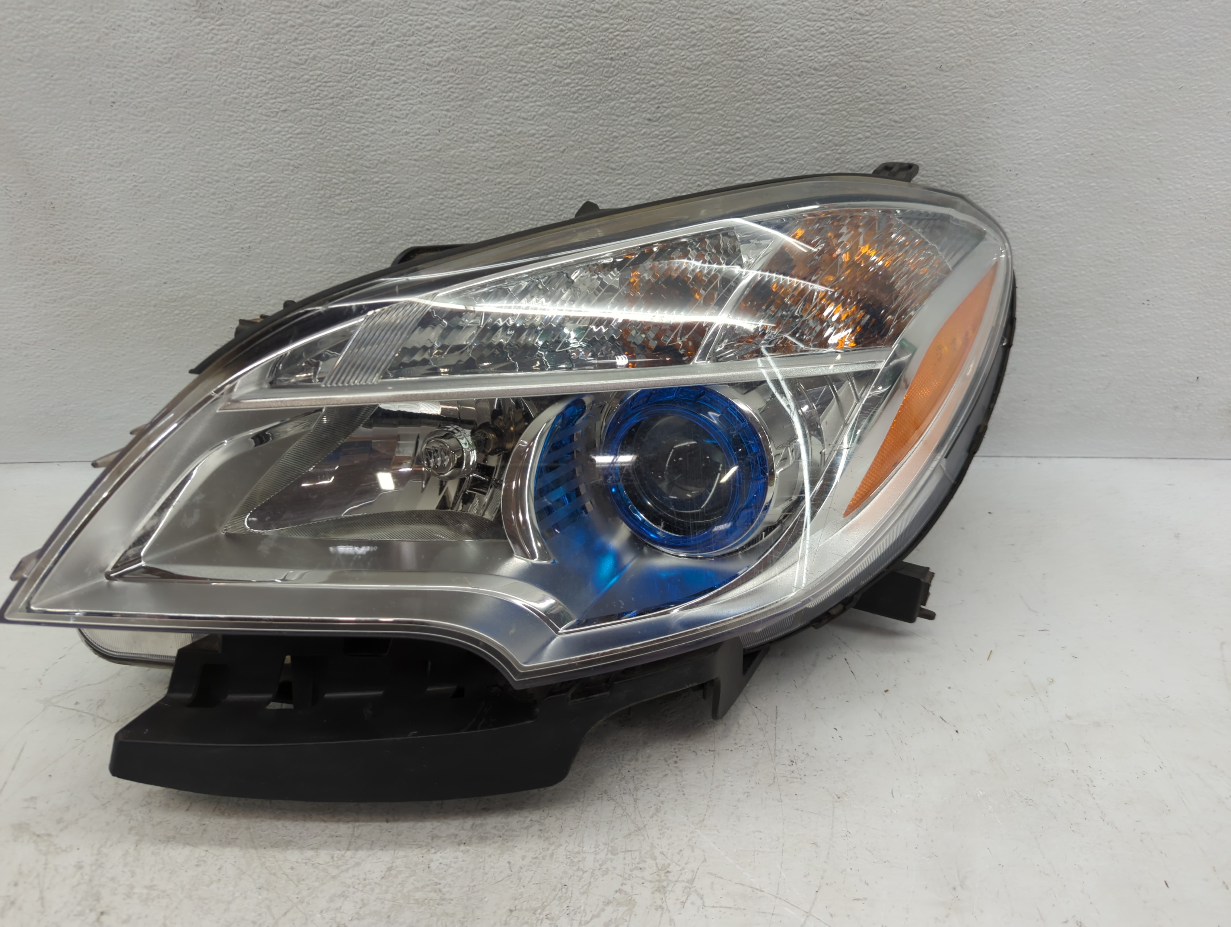 2013-2016 Buick Encore Driver Left Oem Head Light Headlight Lamp 1117411 - Oemusedautoparts1.com